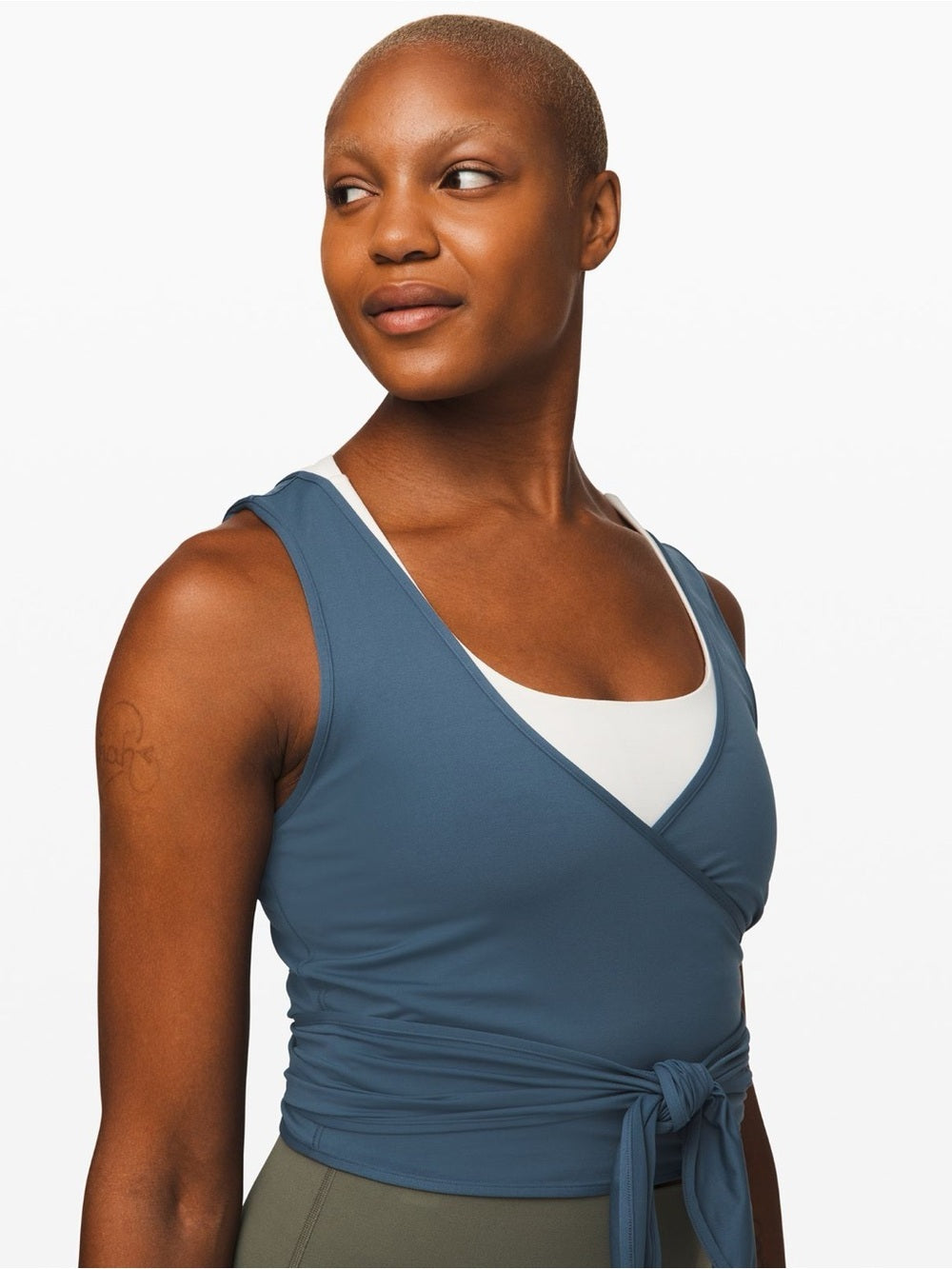 Lululemon Blue Wrap Tie Front Sleeveless Athletic Tank Size 6