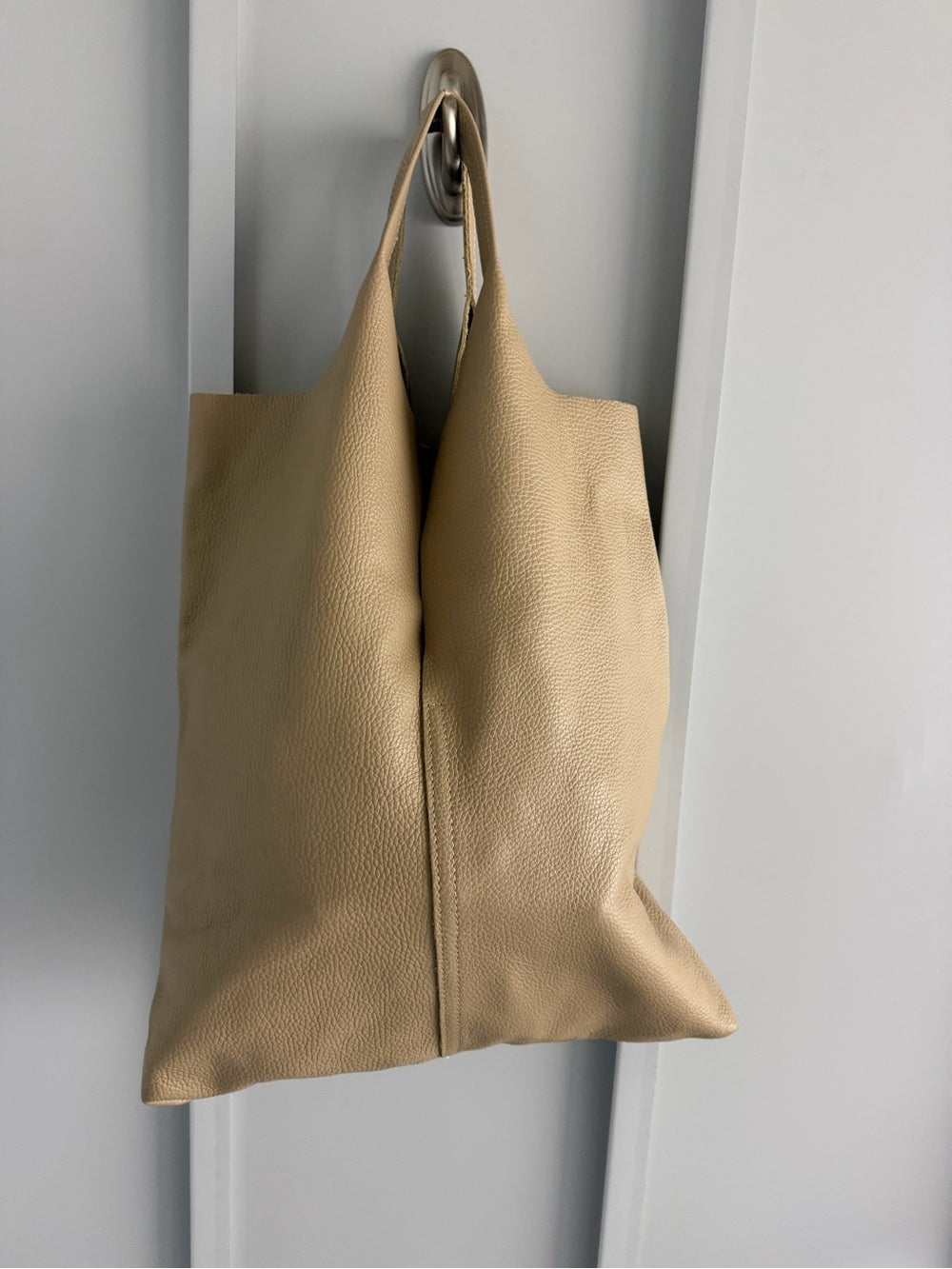 Handmade Made in Italy Tan Pebbled Leather Tote Bag with Pouch