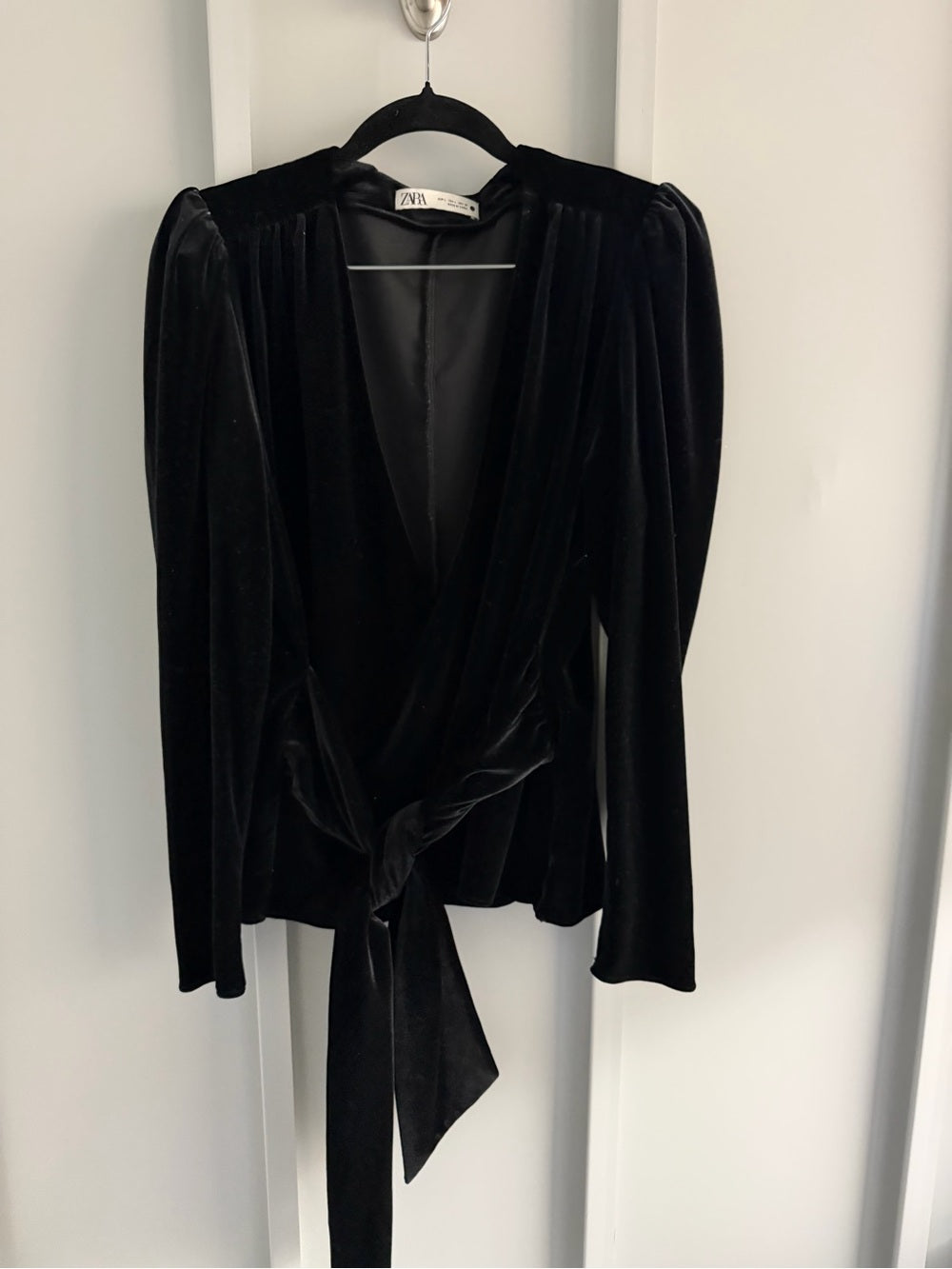 Zara Black Velvet Puff Shoulder Plunge Multi Way Wrap Top L
