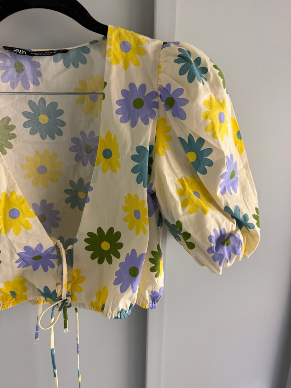 ZARA Floral Yellow Print Tie-Front Puff Sleeve Cropped Cotton Blouse - Size M