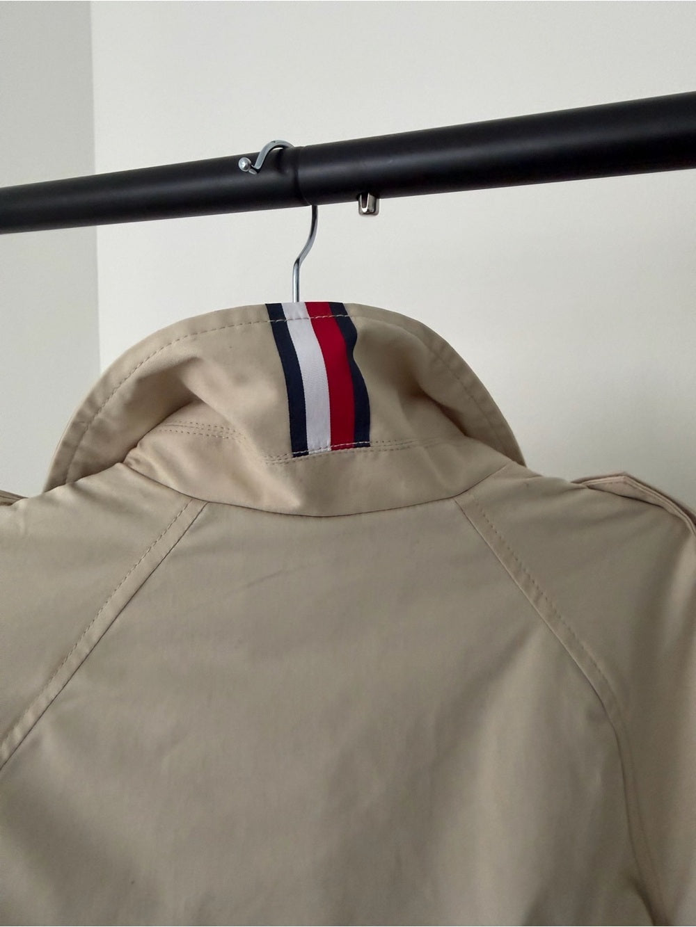 Tommy Hilfiger Classic Americana double breasted Beige Trench Coat Size S