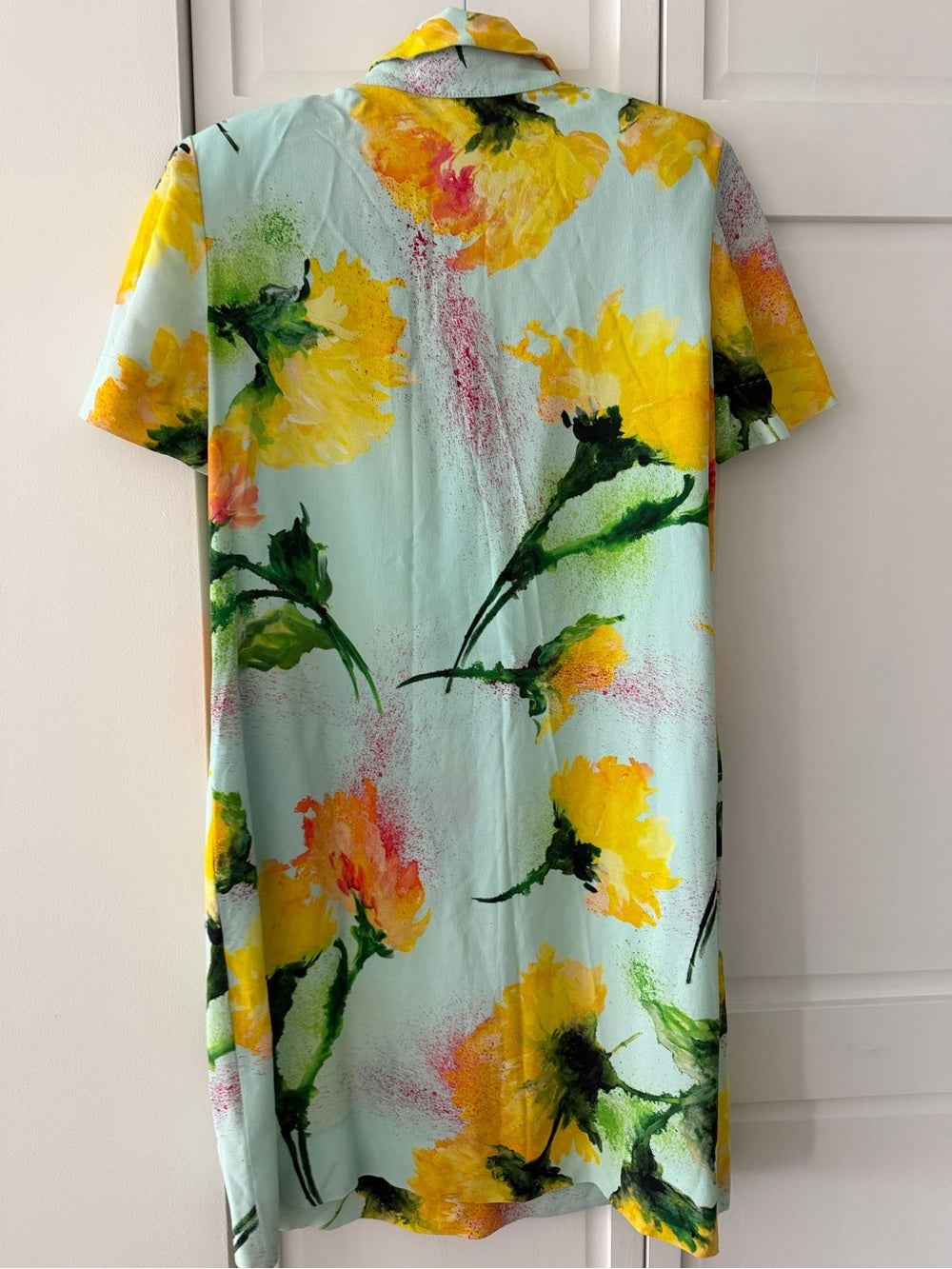 Escada "Dallinata" Mint Floral Viscose Shirt Dress - Size 38 like new
