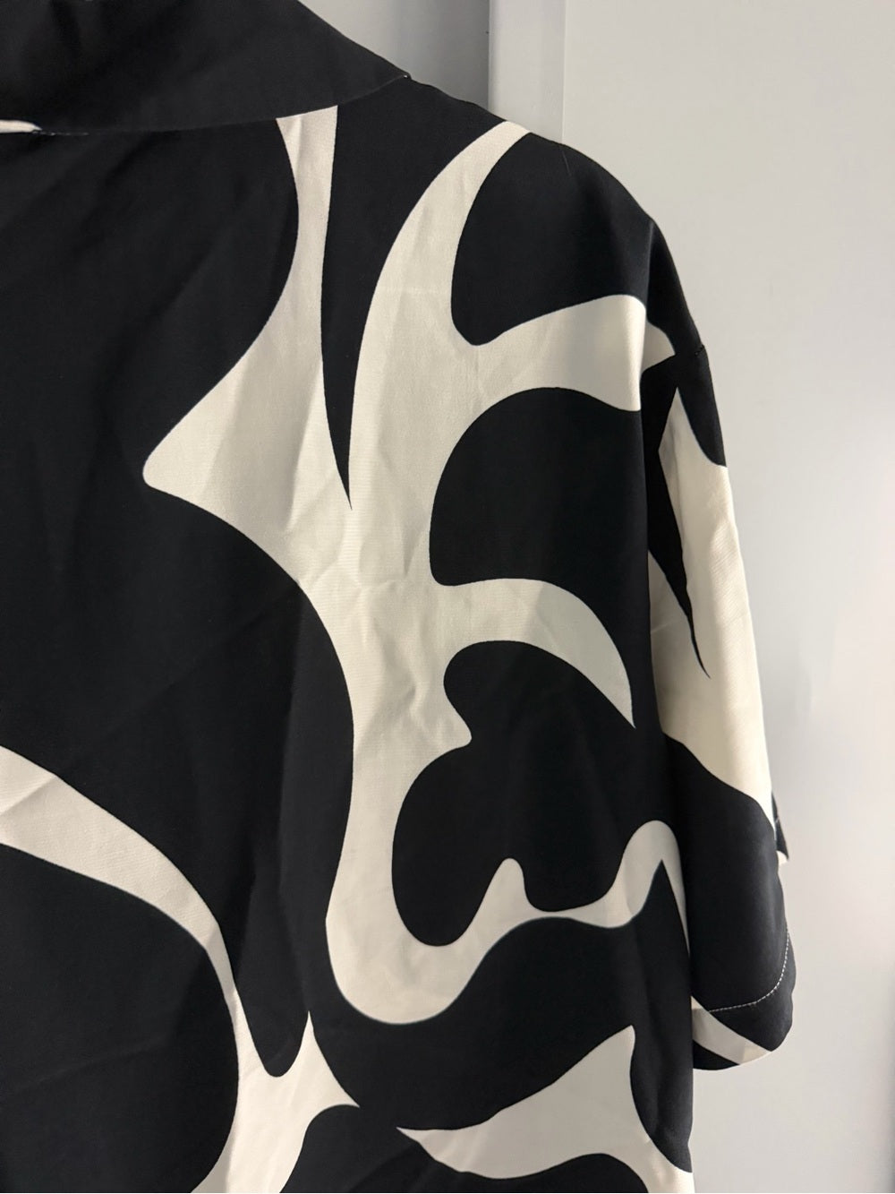 A New Day Black and White Abstract Print Oversized Blouse L