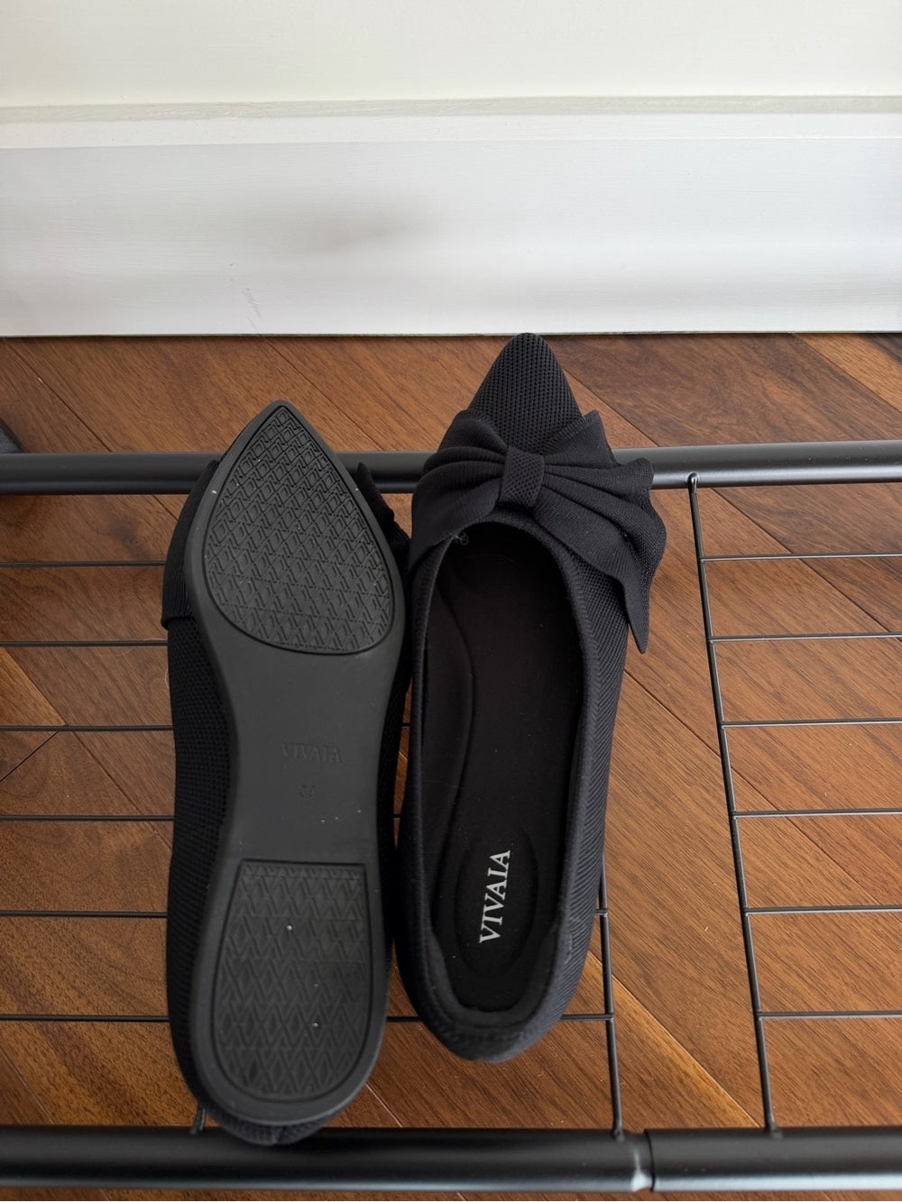VIVAIA Black Pointed Toe Knit Bow Ballet Flats Size 39 / US 8.5 New