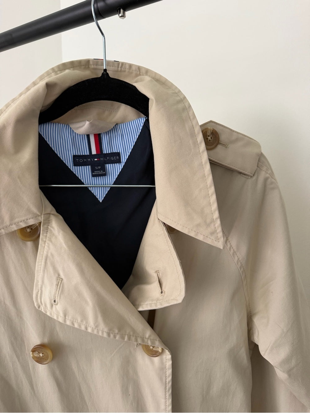 Tommy Hilfiger Classic Americana double breasted Beige Trench Coat Size S