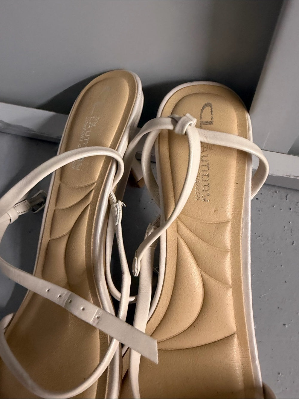 CL by Laundry Cream Strappy Sandals - Size 8.5M