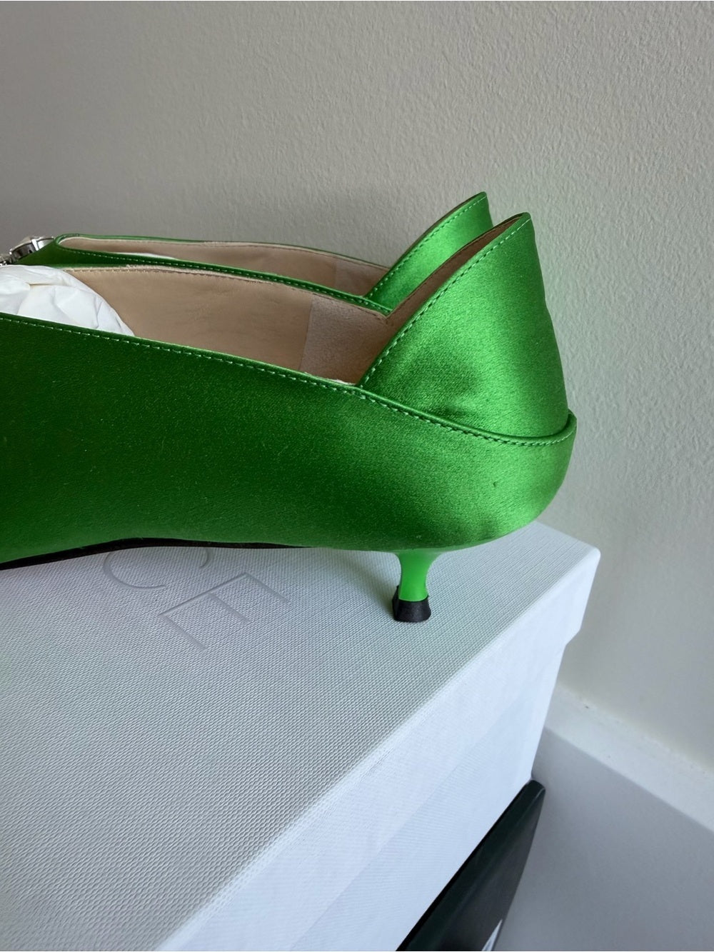 Kiki Price Green Satin Crystal Embellished Kitten Heels - Size 9