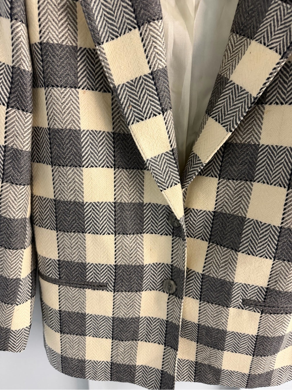 Vintage Allure Buffalo Check Herringbone Blazer - Size 6