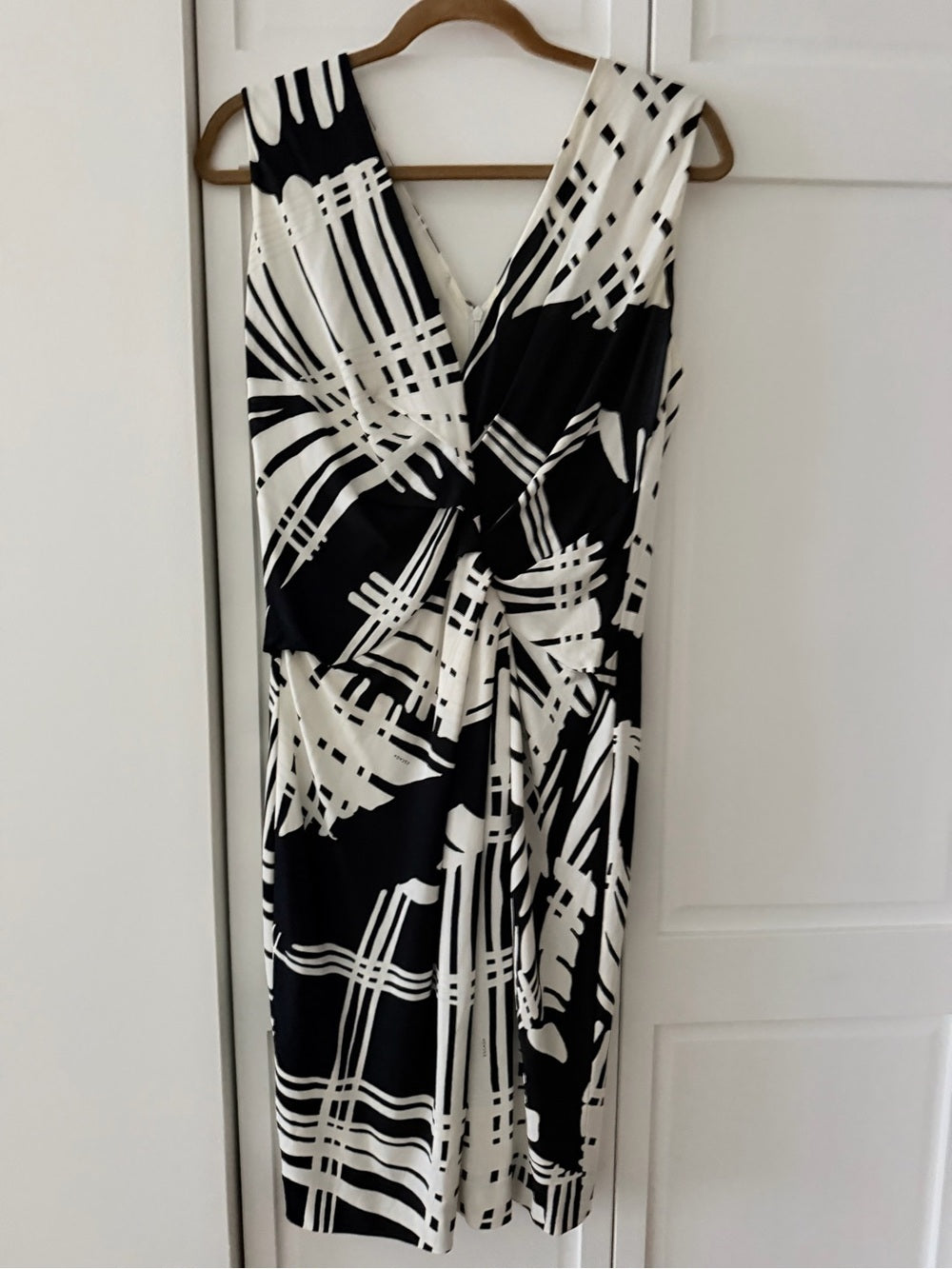 Vintage Escada Black & White Graphic Twist-Front Midi Dress - Size 40