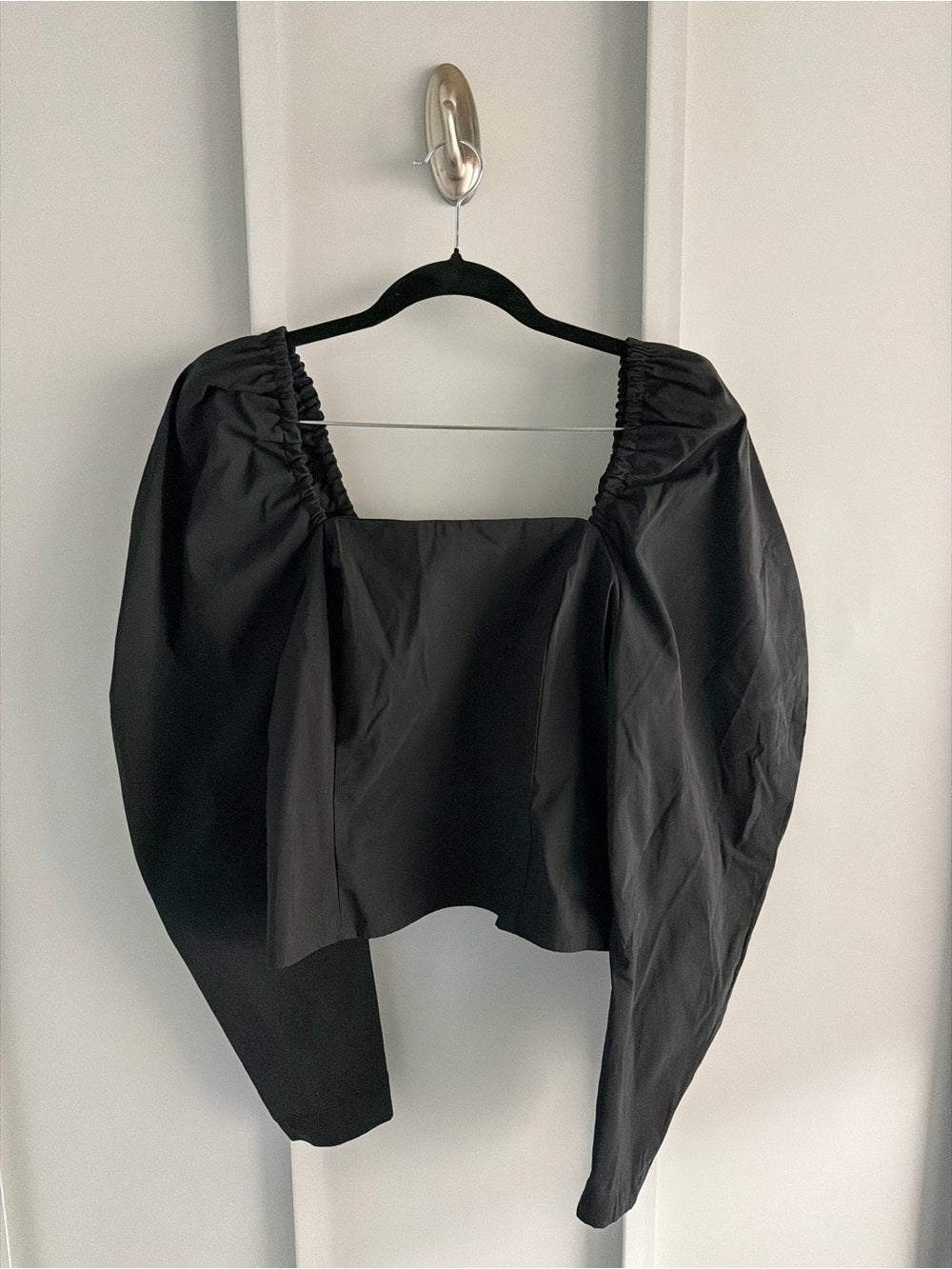 Levi’s Black Smocked Corset Top with Voluminous Sleeves - Size Medium