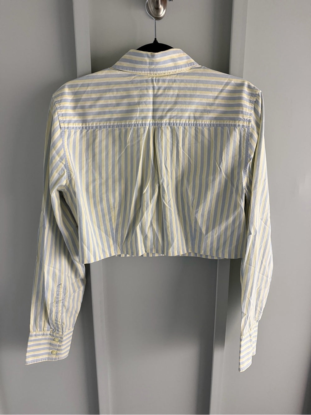 Tommy Hilfiger Pastel Striped Cropped Long-Sleeve Shirt - Size Large
