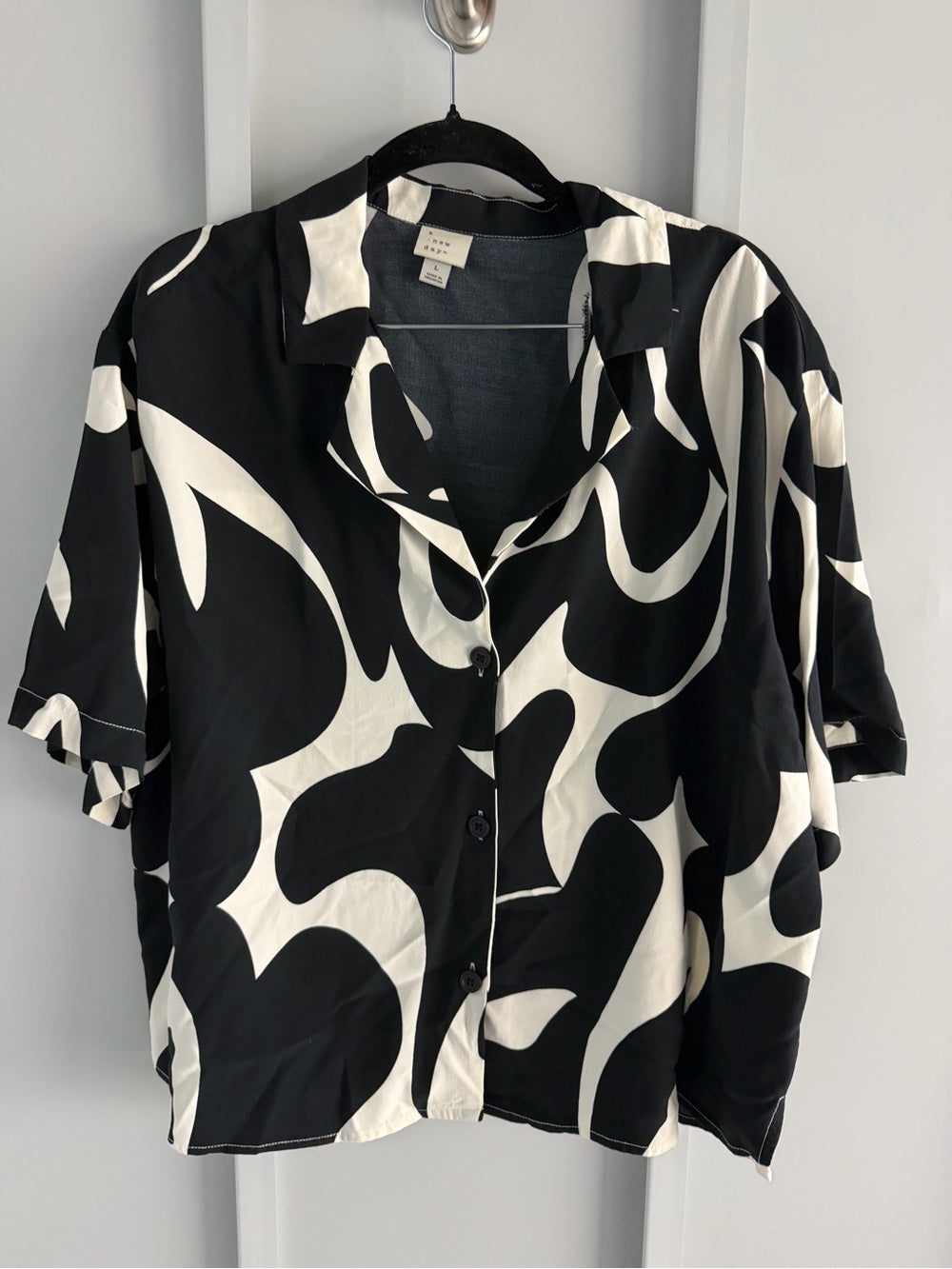A New Day Black and White Abstract Print Oversized Blouse L
