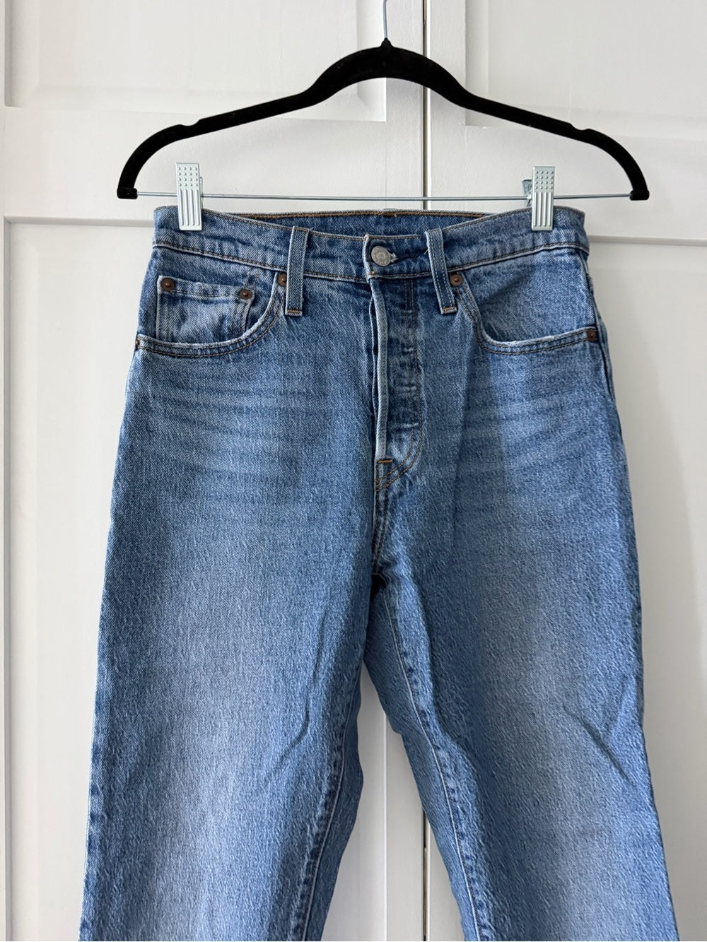 Levi's 501 Original Fit High-Rise Jeans - Mid-Light Wash - Size 27