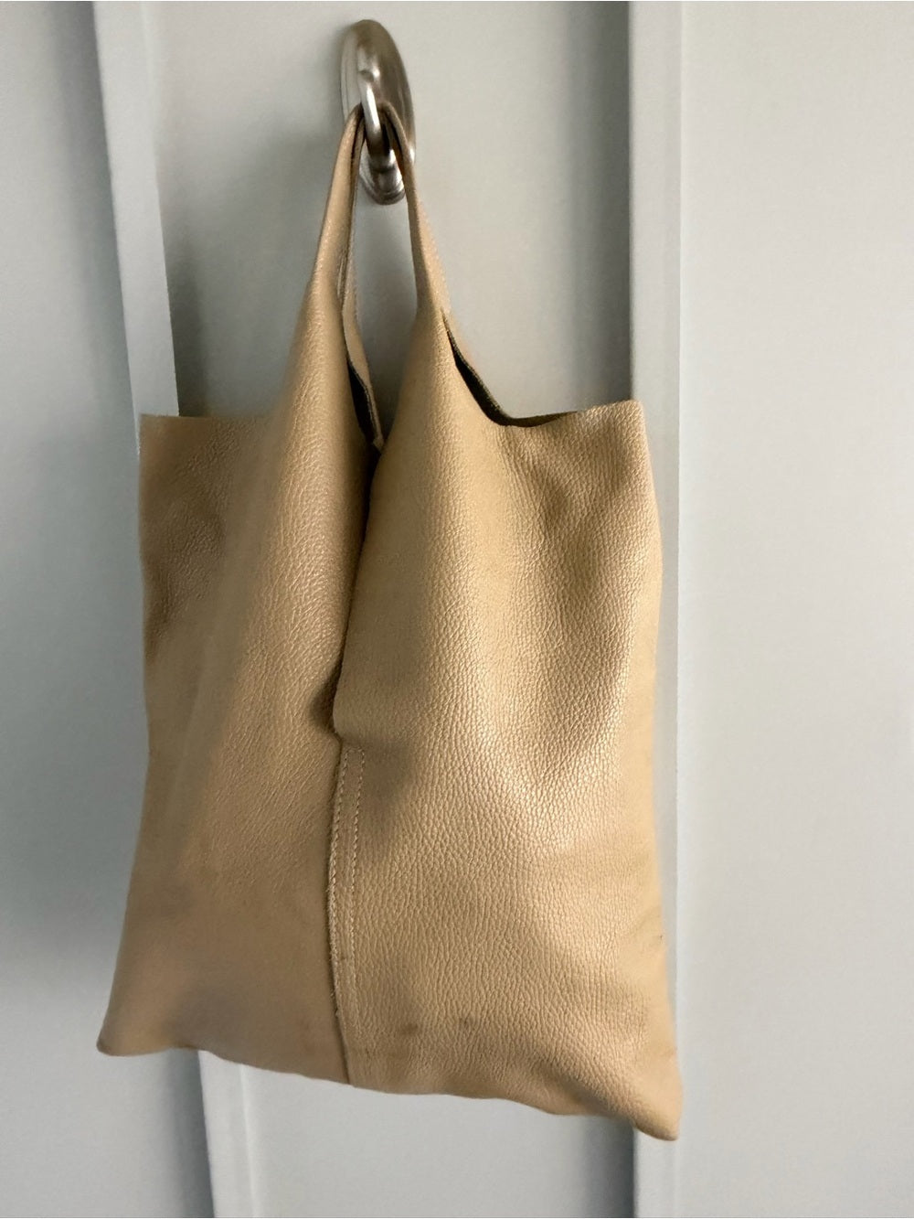 Handmade Made in Italy Tan Pebbled Leather Tote Bag with Pouch