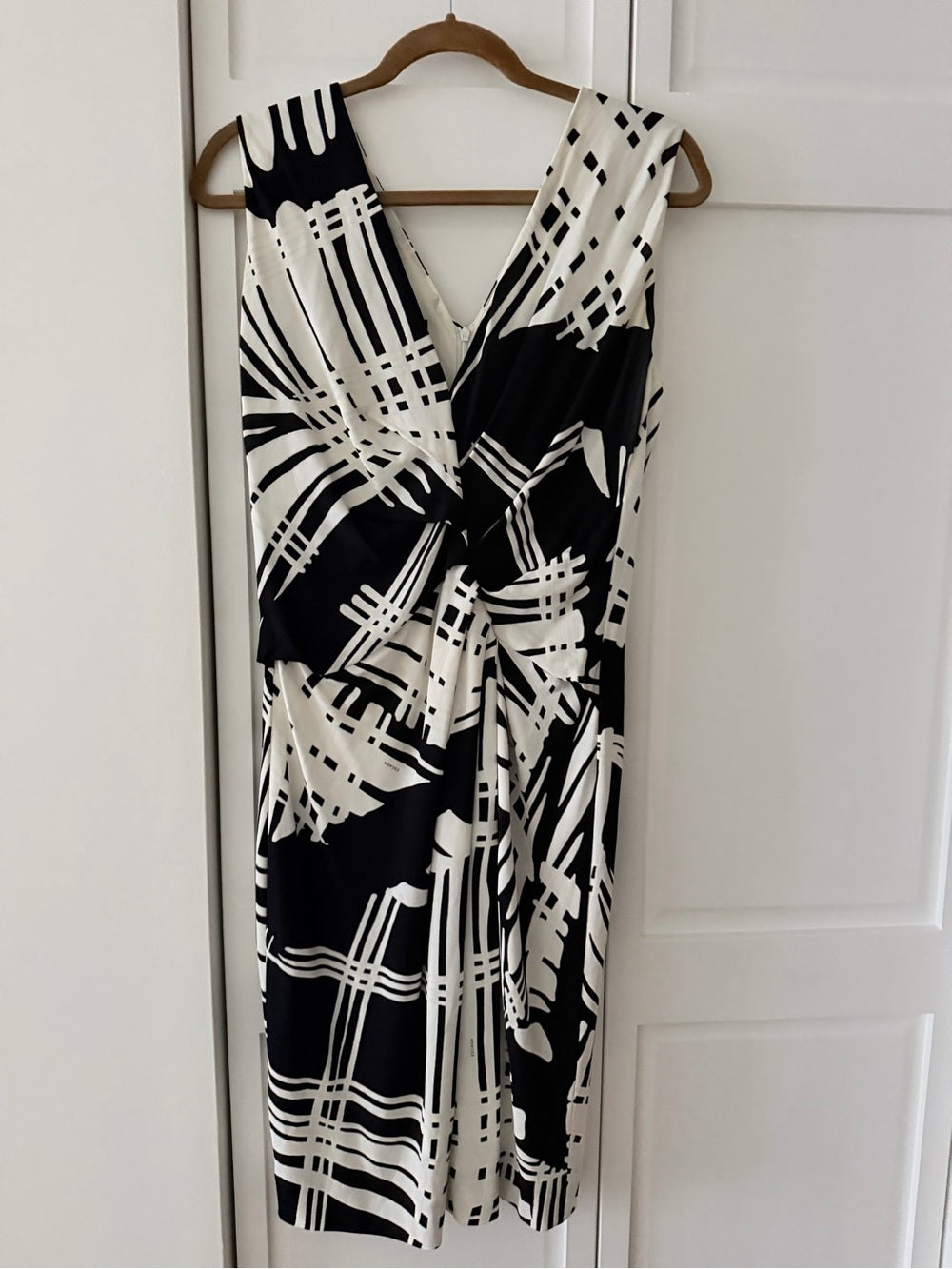 Vintage Escada Black & White Graphic Twist-Front Midi Dress - Size 40