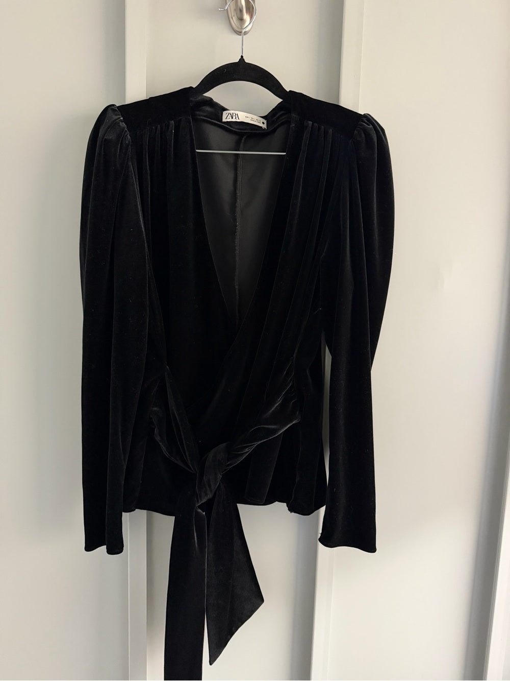 Zara Black Velvet Puff Shoulder Plunge Multi Way Wrap Top L