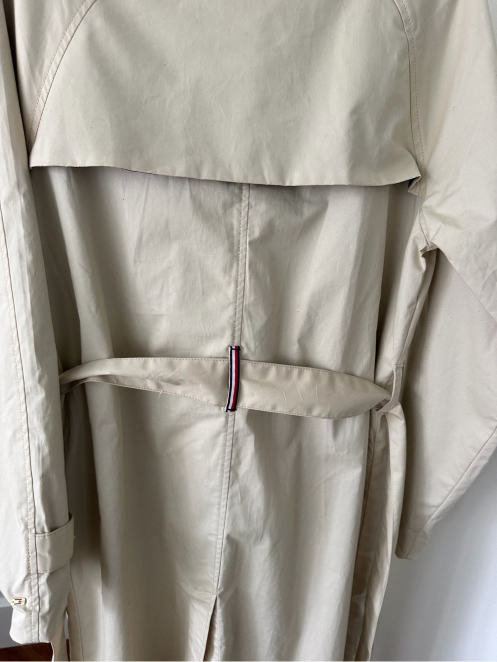 Tommy Hilfiger Classic Americana double breasted Beige Trench Coat Size S
