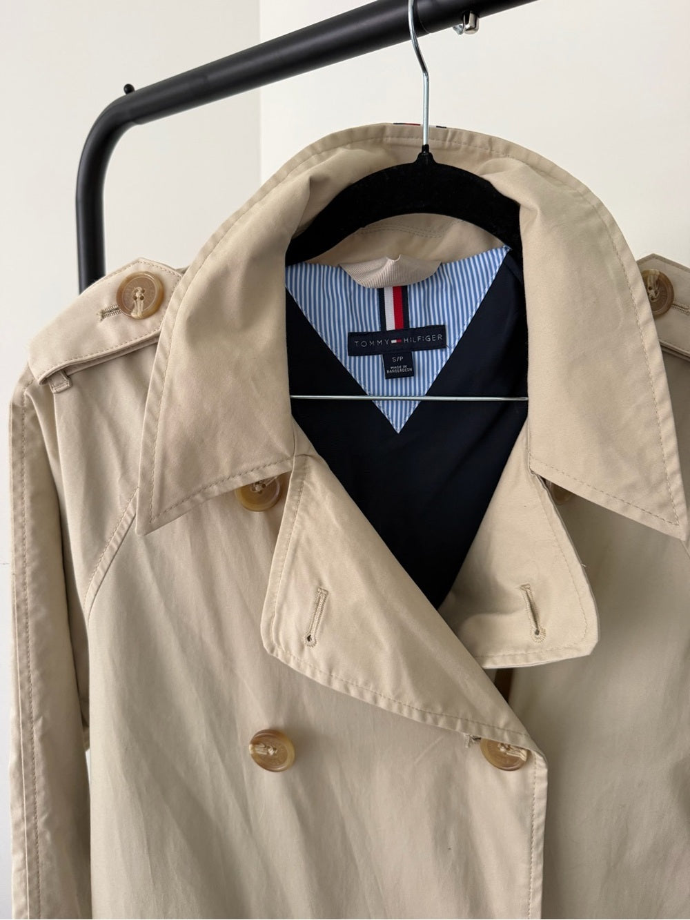 Tommy Hilfiger Classic Americana double breasted Beige Trench Coat Size S