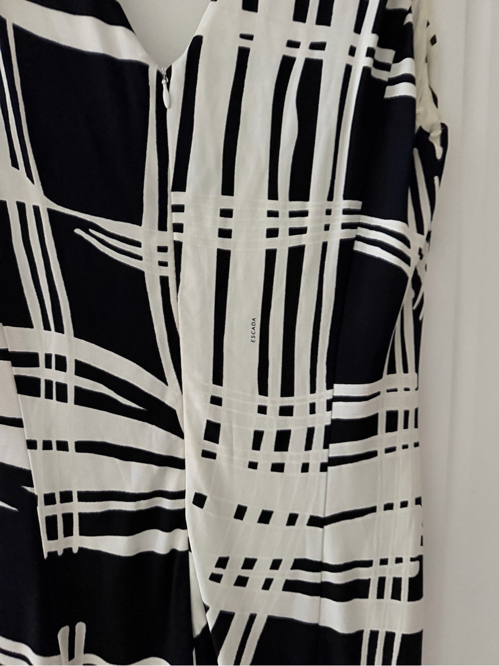 Vintage Escada Black & White Graphic Twist-Front Midi Dress - Size 40