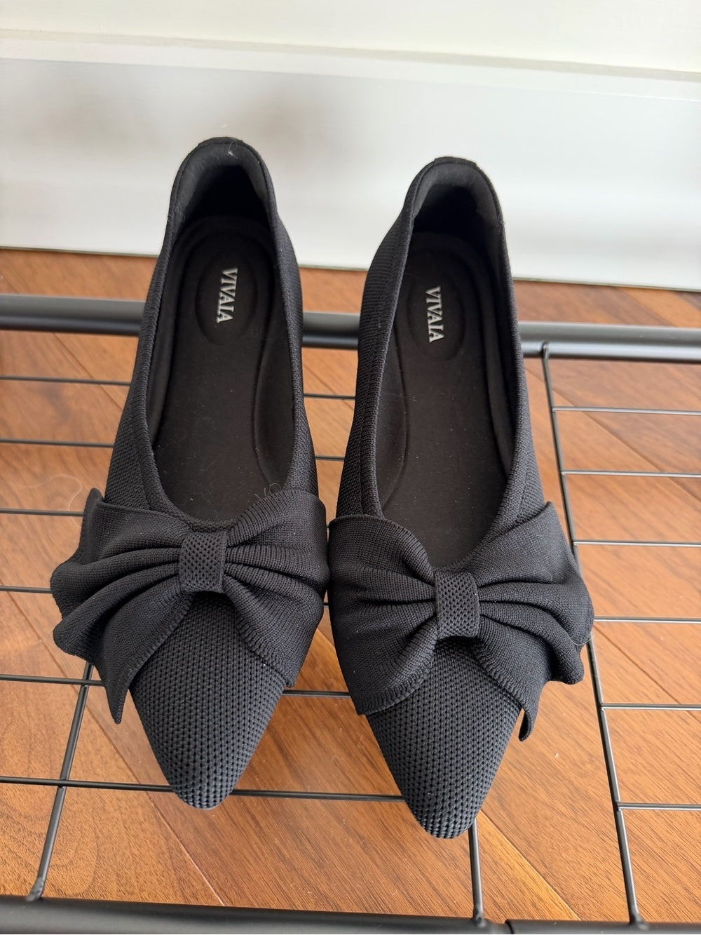 VIVAIA Black Pointed Toe Knit Bow Ballet Flats Size 39 / US 8.5 New