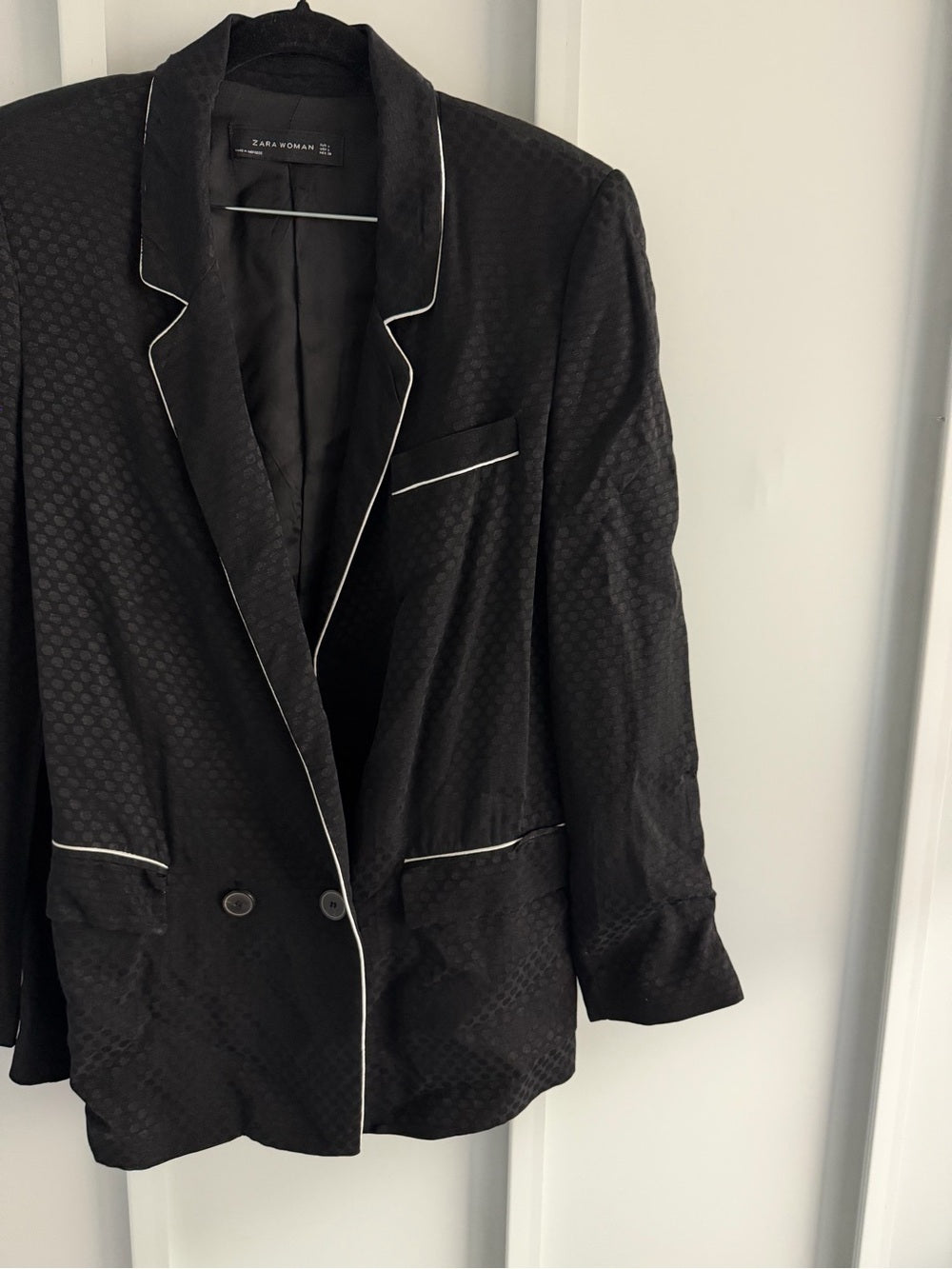 Zara Black Satin Viscose Jacquard Piping Blazer L
