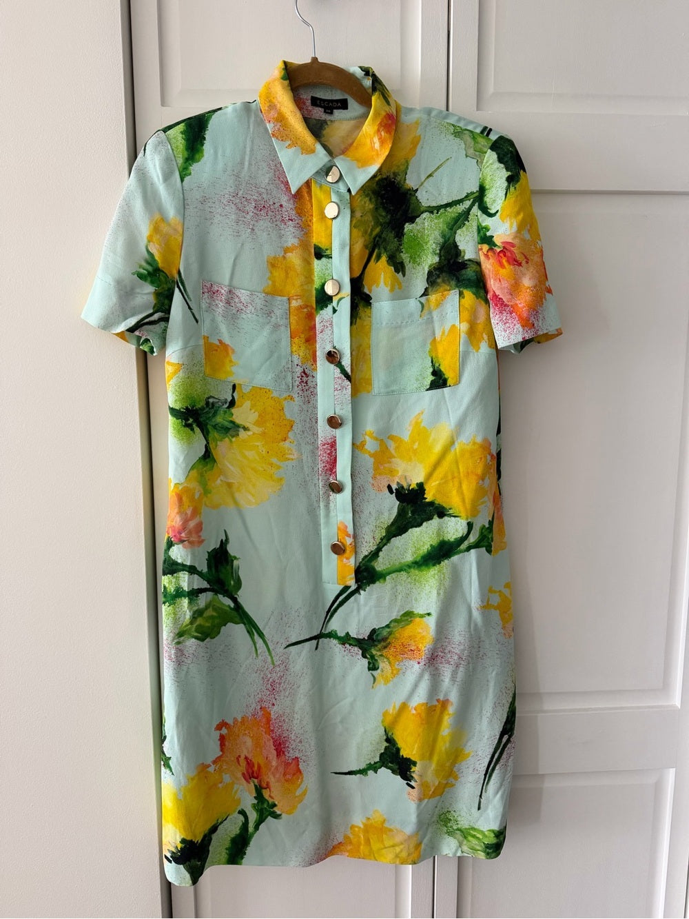 Escada "Dallinata" Mint Floral Viscose Shirt Dress - Size 38 like new