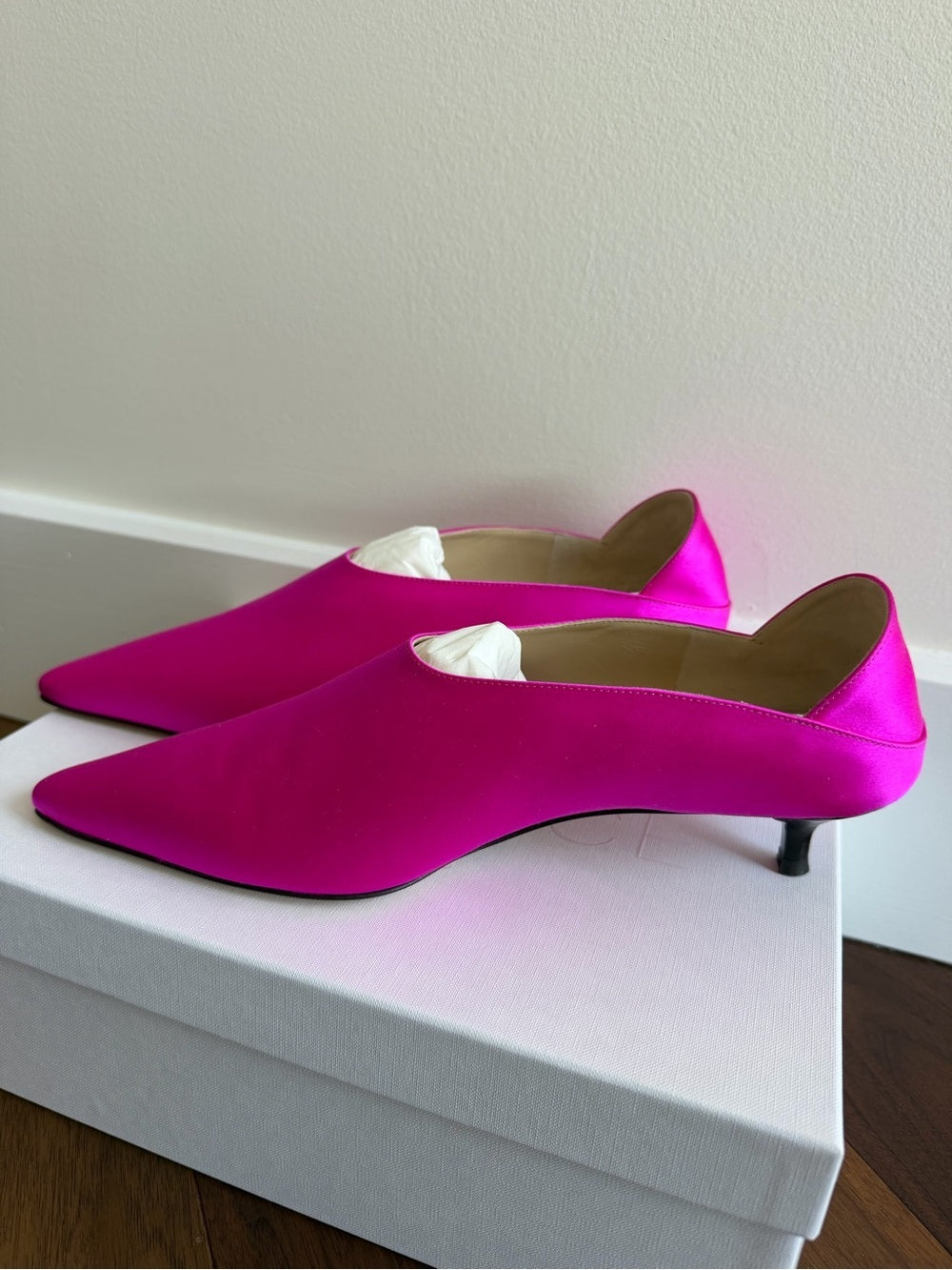 Kiki Price Fuchsia Satin Pointed-Toe Kitten Heels - Size 9 New