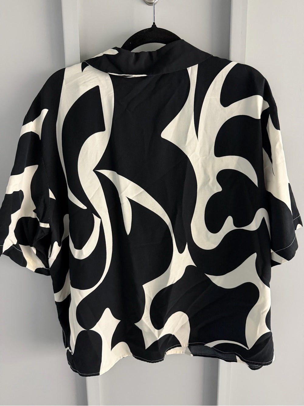 A New Day Black and White Abstract Print Oversized Blouse L
