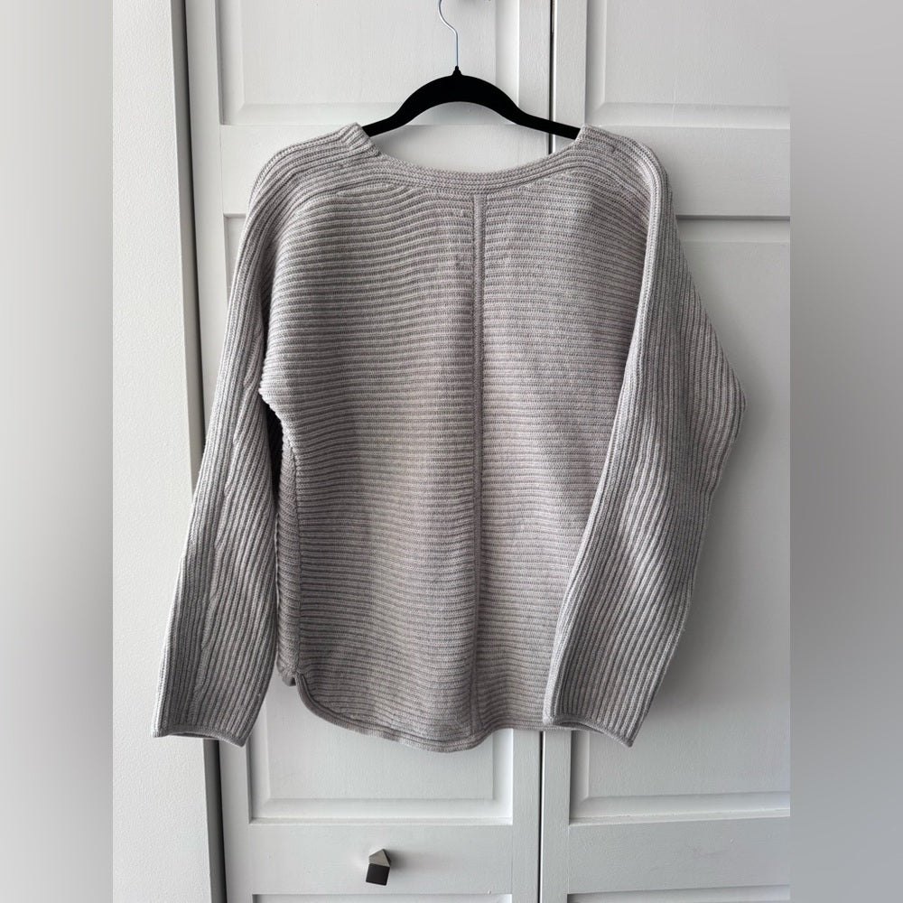 Babaton Merino Wool V-Neck Sweater Small | 100% Ultra Fine Merino Knit