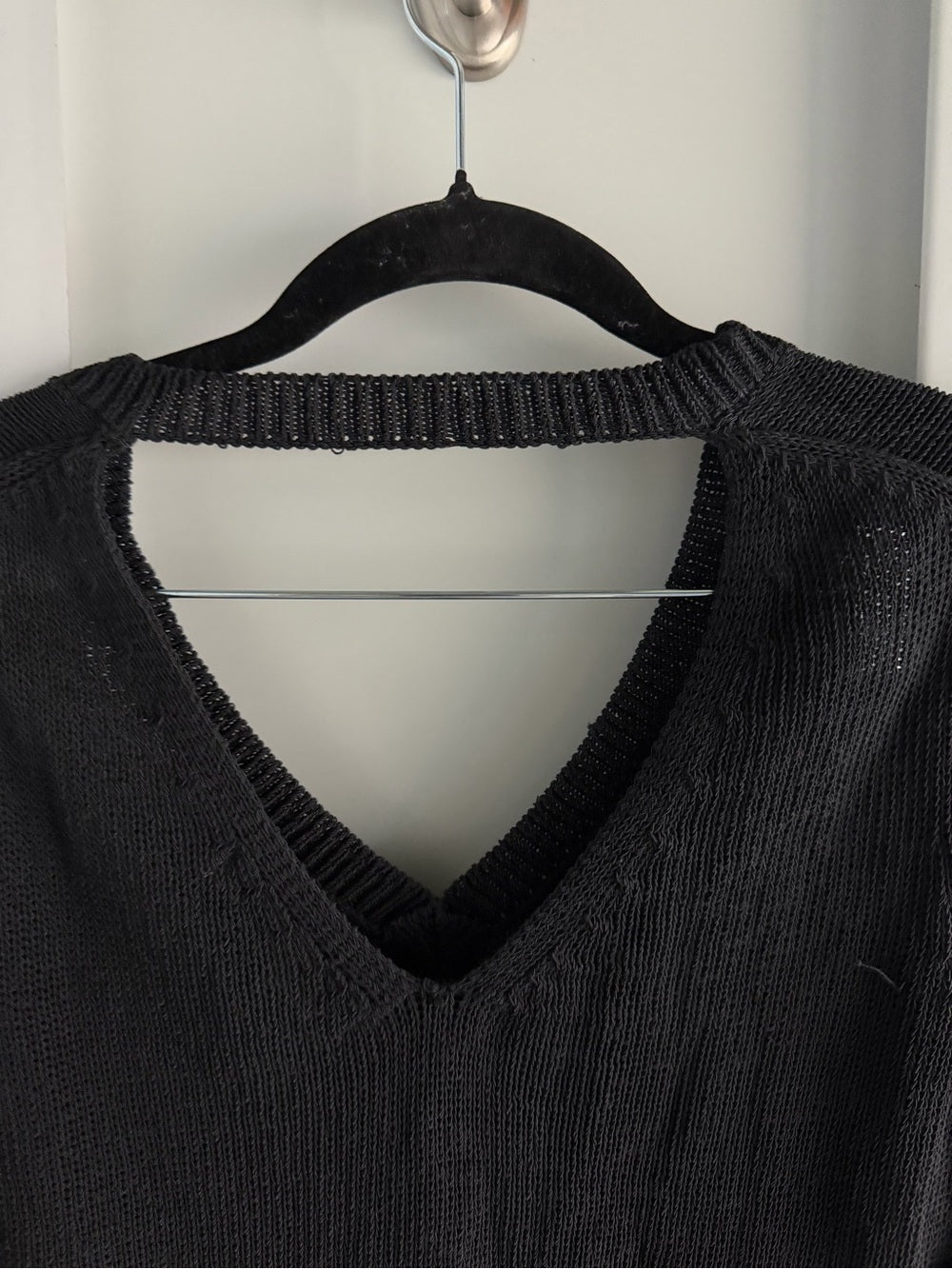 360 Sweater Black Cotton Blend V-Neck Cutout Back Knit Small