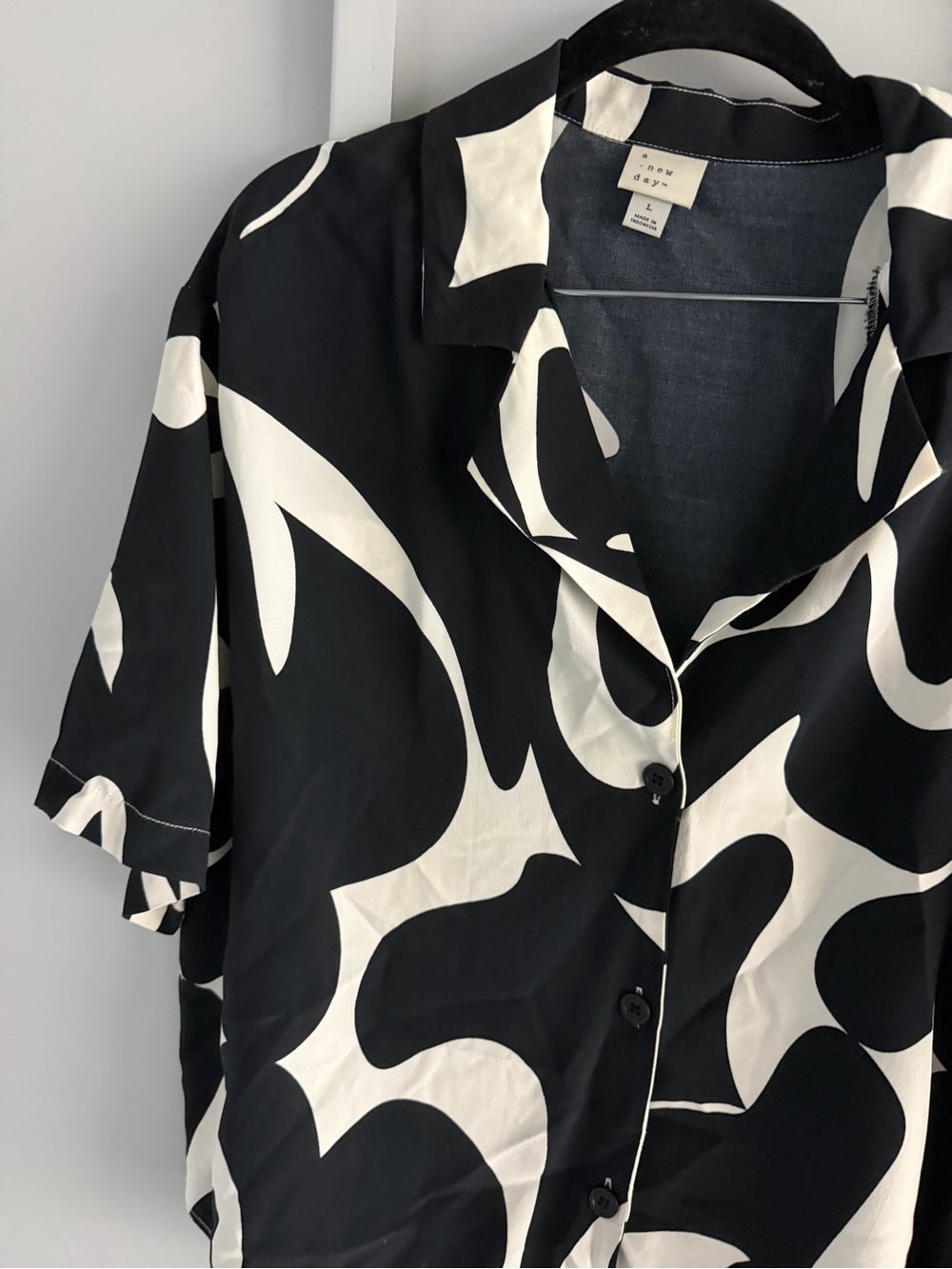 A New Day Black and White Abstract Print Oversized Blouse L