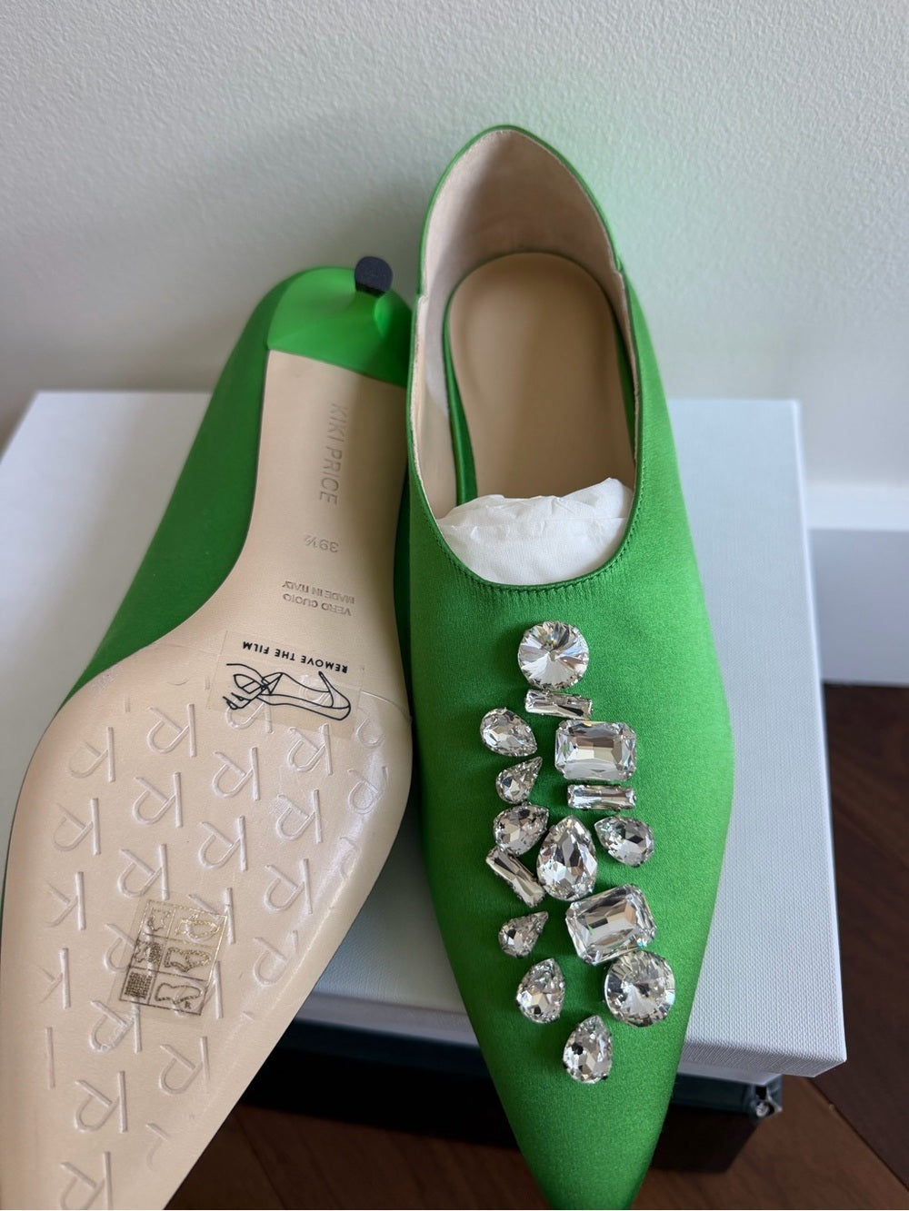 Kiki Price Green Satin Crystal Embellished Kitten Heels - Size 9