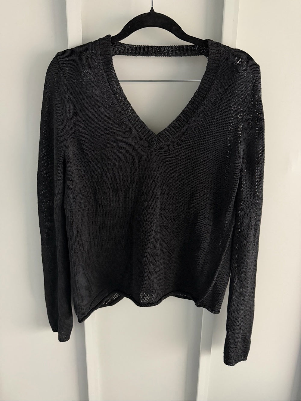 360 Sweater Black Cotton Blend V-Neck Cutout Back Knit Small