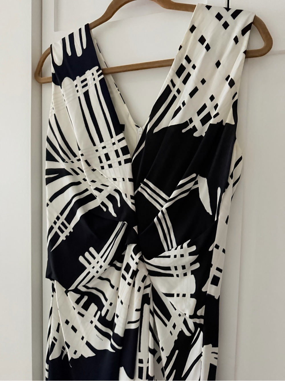 Vintage Escada Black & White Graphic Twist-Front Midi Dress - Size 40
