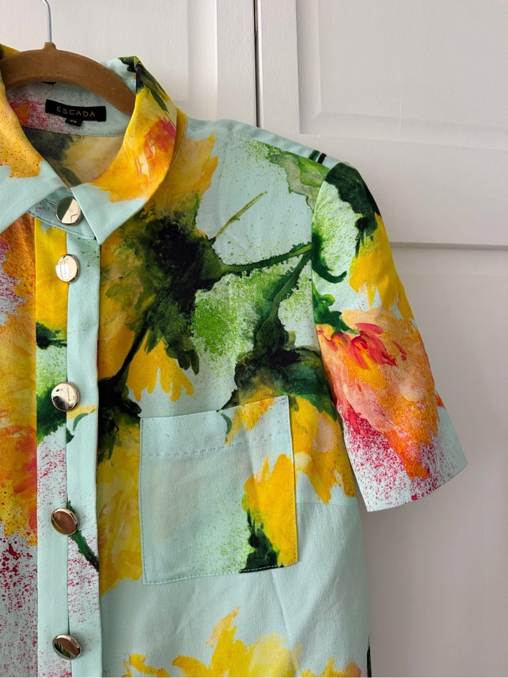 Escada "Dallinata" Mint Floral Viscose Shirt Dress - Size 38 like new