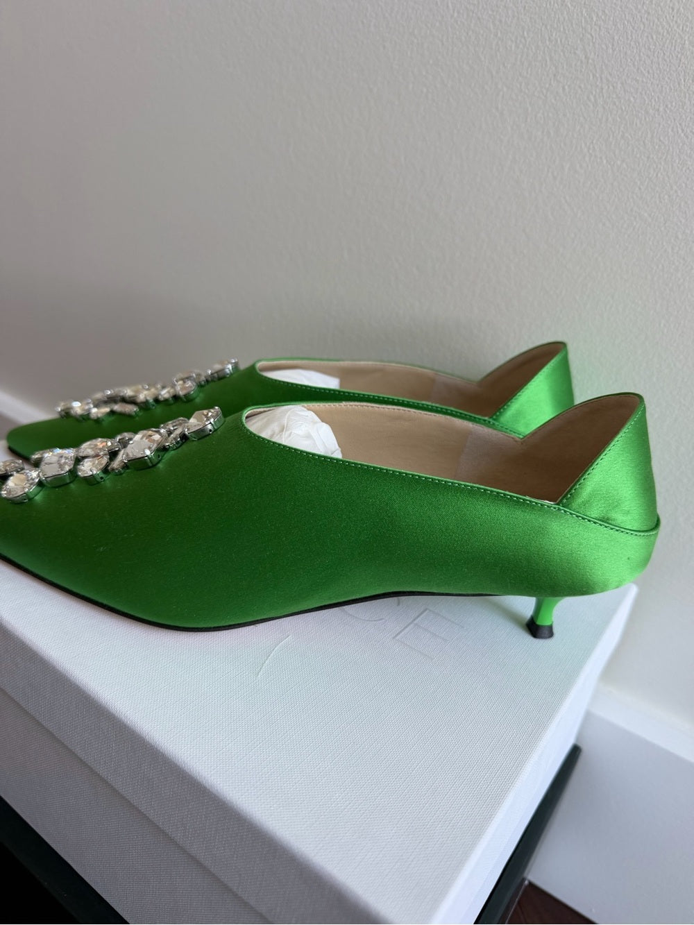 Kiki Price Green Satin Crystal Embellished Kitten Heels - Size 9