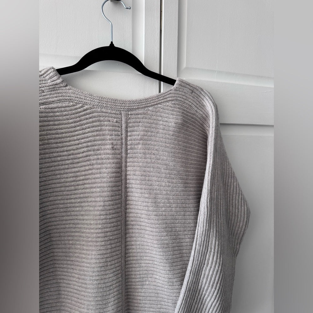 Babaton Merino Wool V-Neck Sweater Small | 100% Ultra Fine Merino Knit