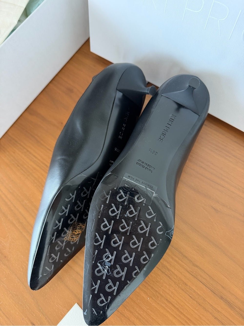 Kiki Price Black Leather Crystal Embellished Kitten Heels - Size 39.5 New NWT - Studio Edition