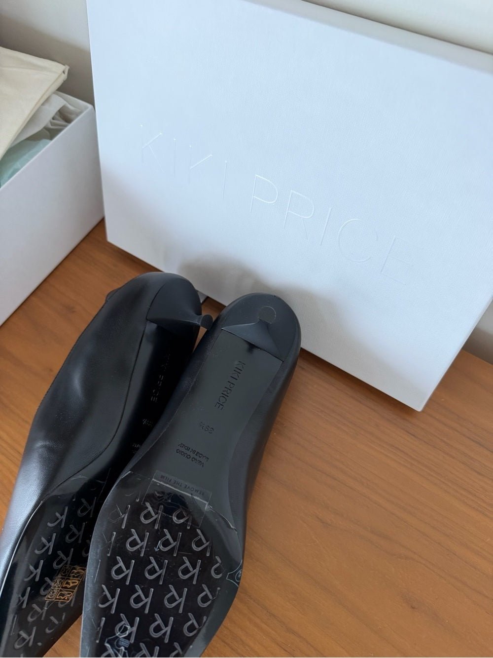 Kiki Price Black Leather Crystal Embellished Kitten Heels - Size 39.5 New NWT - Studio Edition