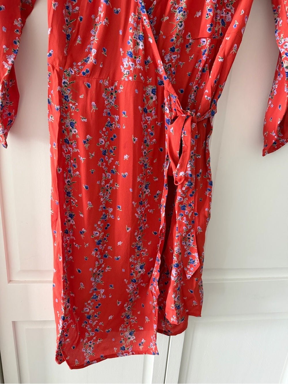 Lisakai Red Floral Long Sleeve Wrap Mini Dress Size S /M - Studio Edition