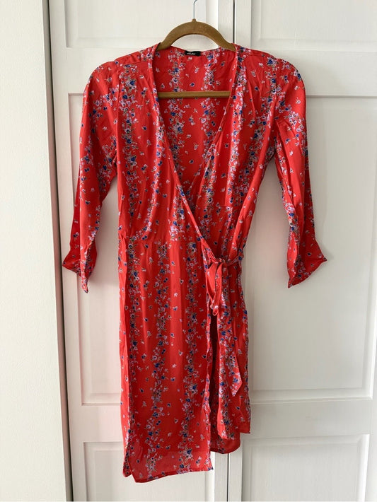 Lisakai Red Floral Long Sleeve Wrap Mini Dress Size S /M - Studio Edition