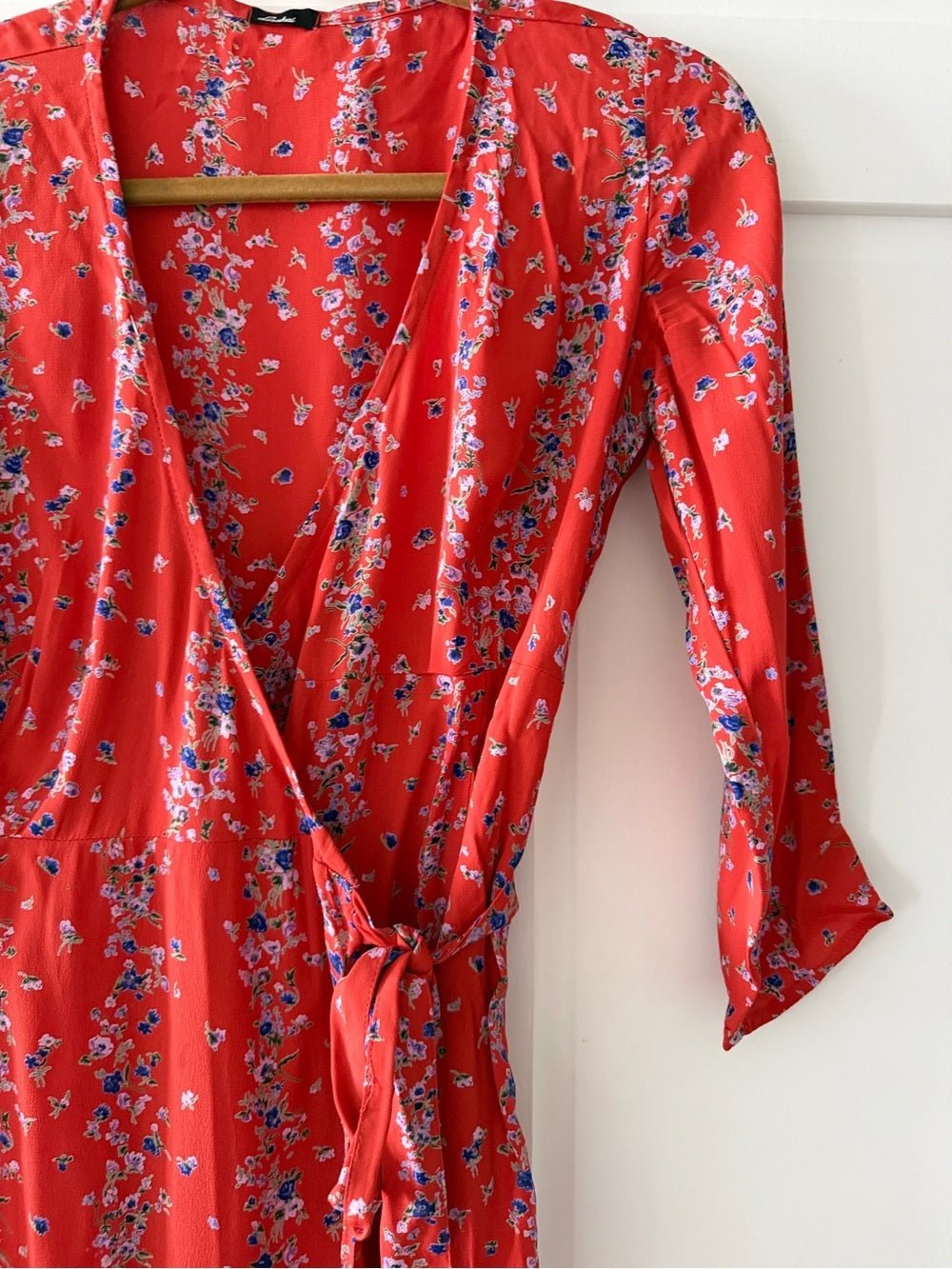 Lisakai Red Floral Long Sleeve Wrap Mini Dress Size S /M - Studio Edition