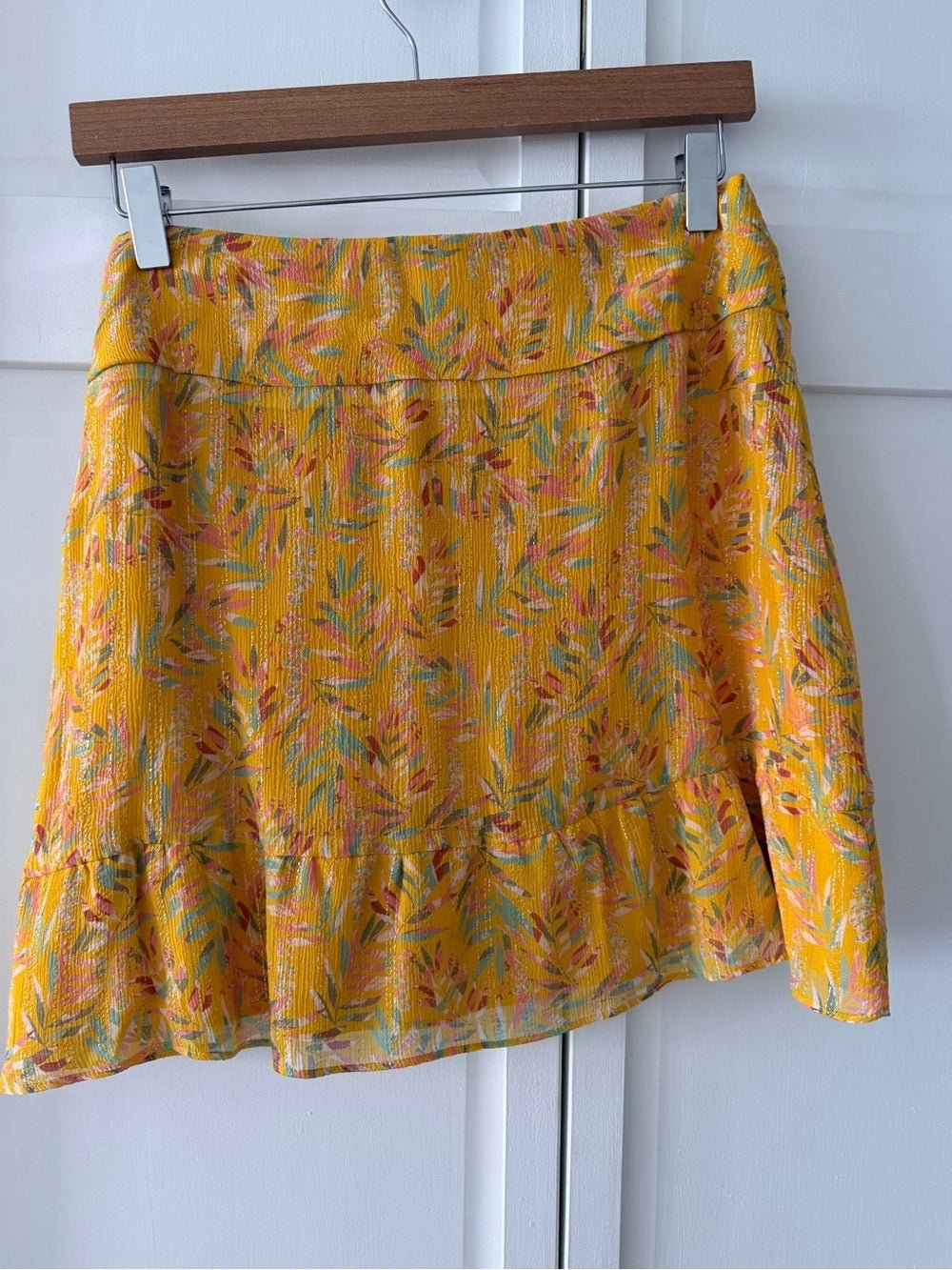Sezane Silk Metallic Floral Mini Skirt Yellow Tie Front size FR 40/ US 6-8 - Studio Edition