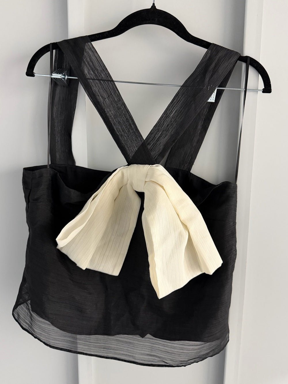Sunday in Brooklyn Black Contrast Cream Bow Back Top L - Studio Edition