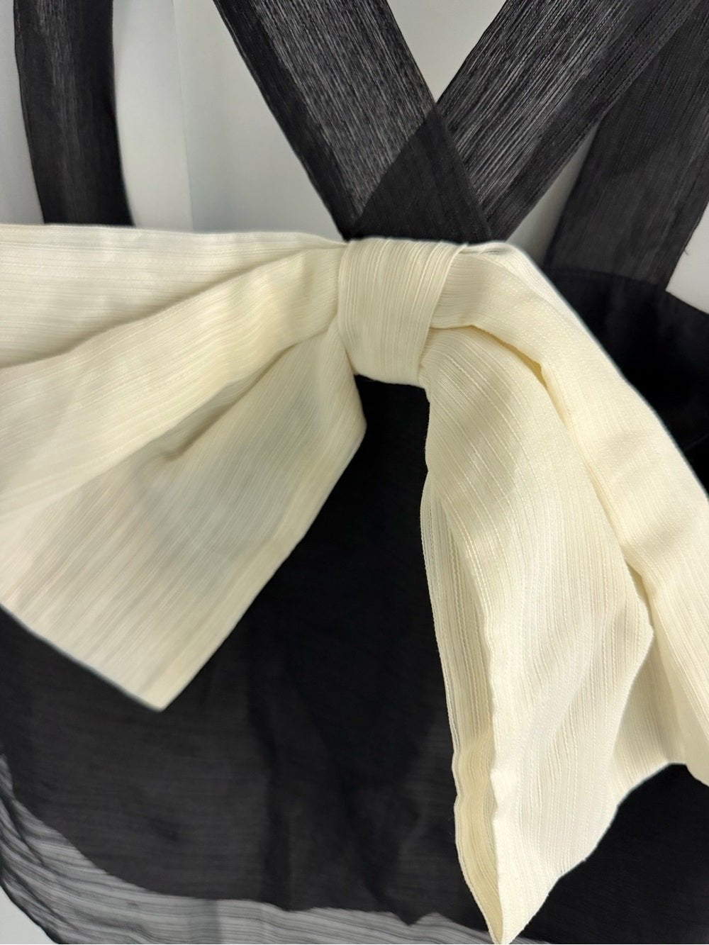 Sunday in Brooklyn Black Contrast Cream Bow Back Top L - Studio Edition