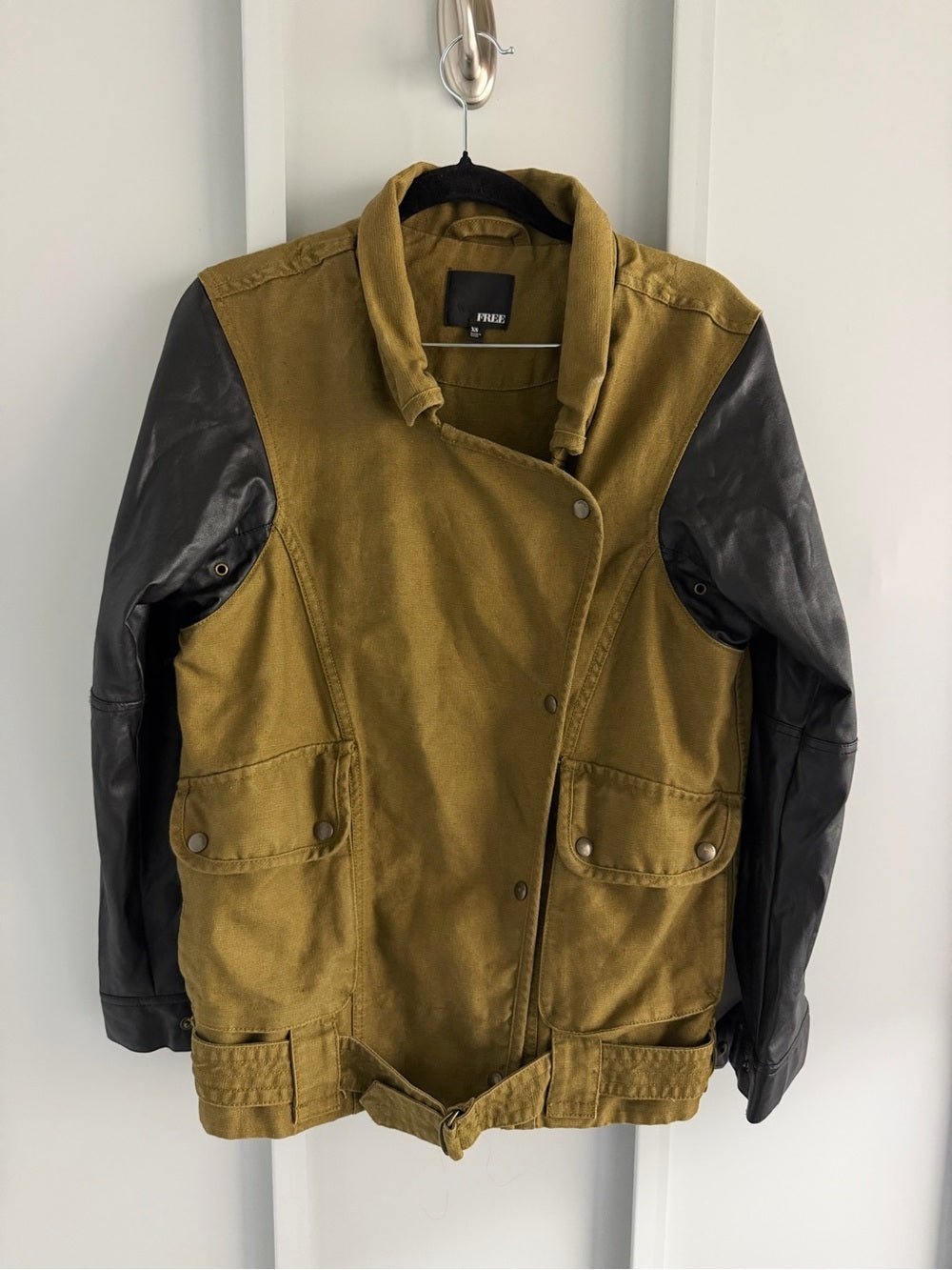 Wilfred Free Aritzia Olive Green Linen Cotton Faux Leather Sleeve Jacket XS - Studio Edition