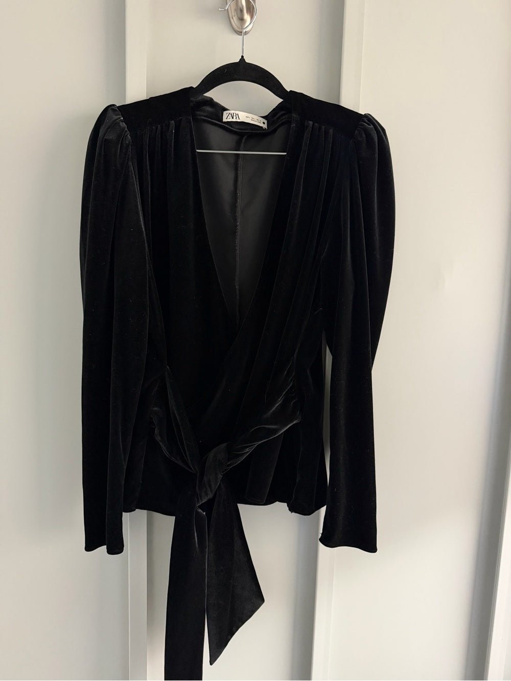 Zara Black Velvet Puff Shoulder Plunge Multi Way Wrap Top L - Studio Edition