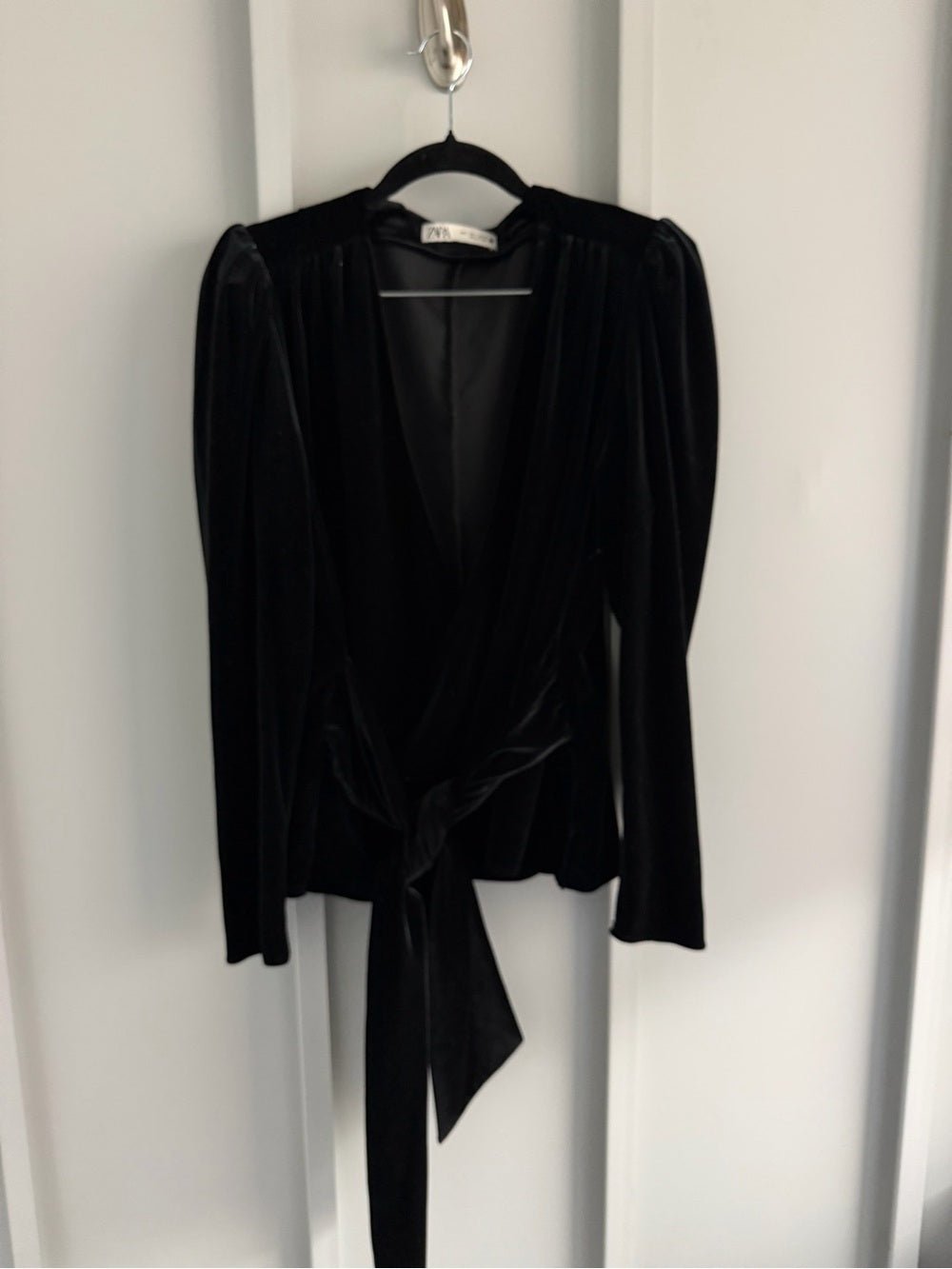 Zara Black Velvet Puff Shoulder Plunge Multi Way Wrap Top L - Studio Edition