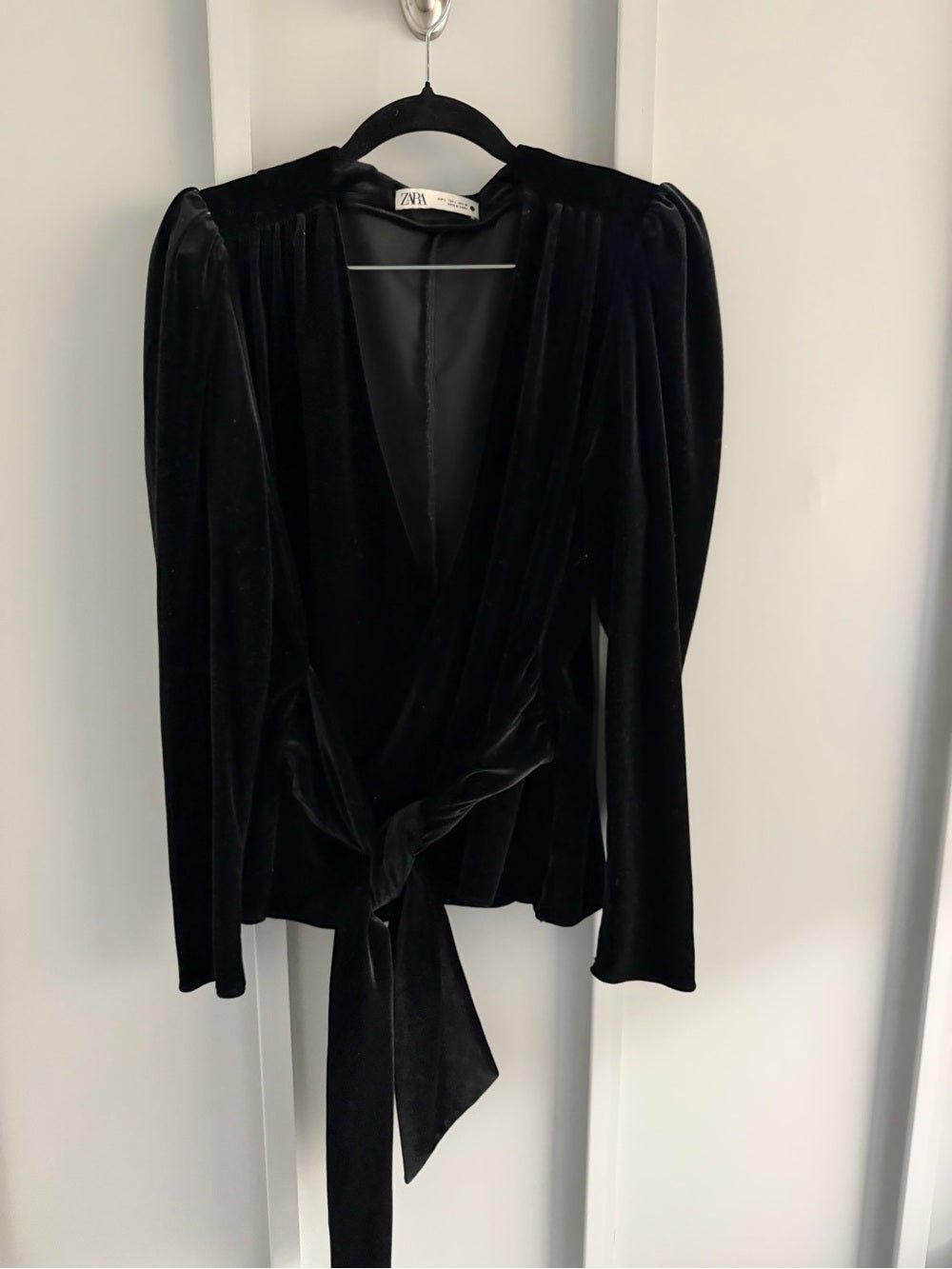 Zara Black Velvet Puff Shoulder Plunge Multi Way Wrap Top L - Studio Edition